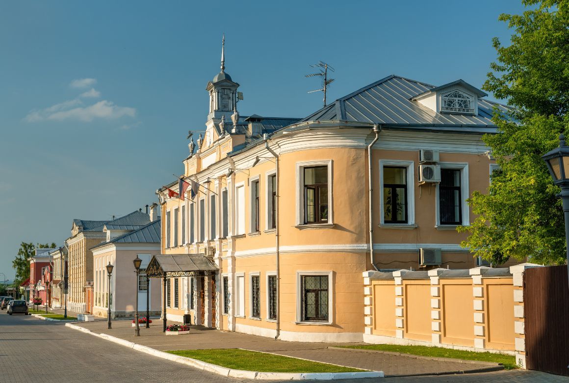 На пешеходной улице Лажечникова (Leonid Andronov)