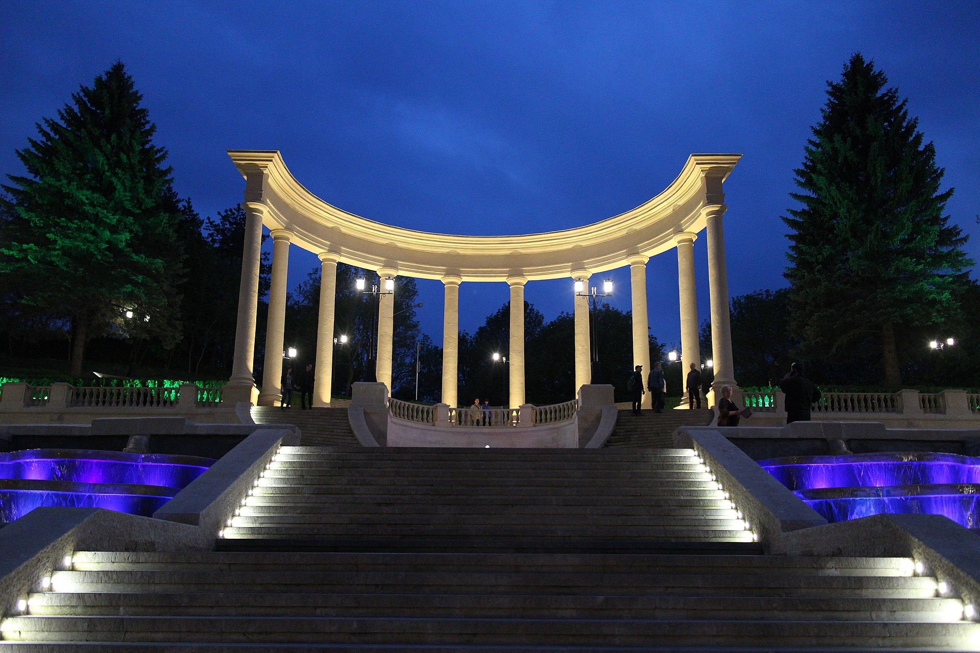 Каскадная лестница / Фото&nbsp;Lastik118 /&nbsp;wikimedia