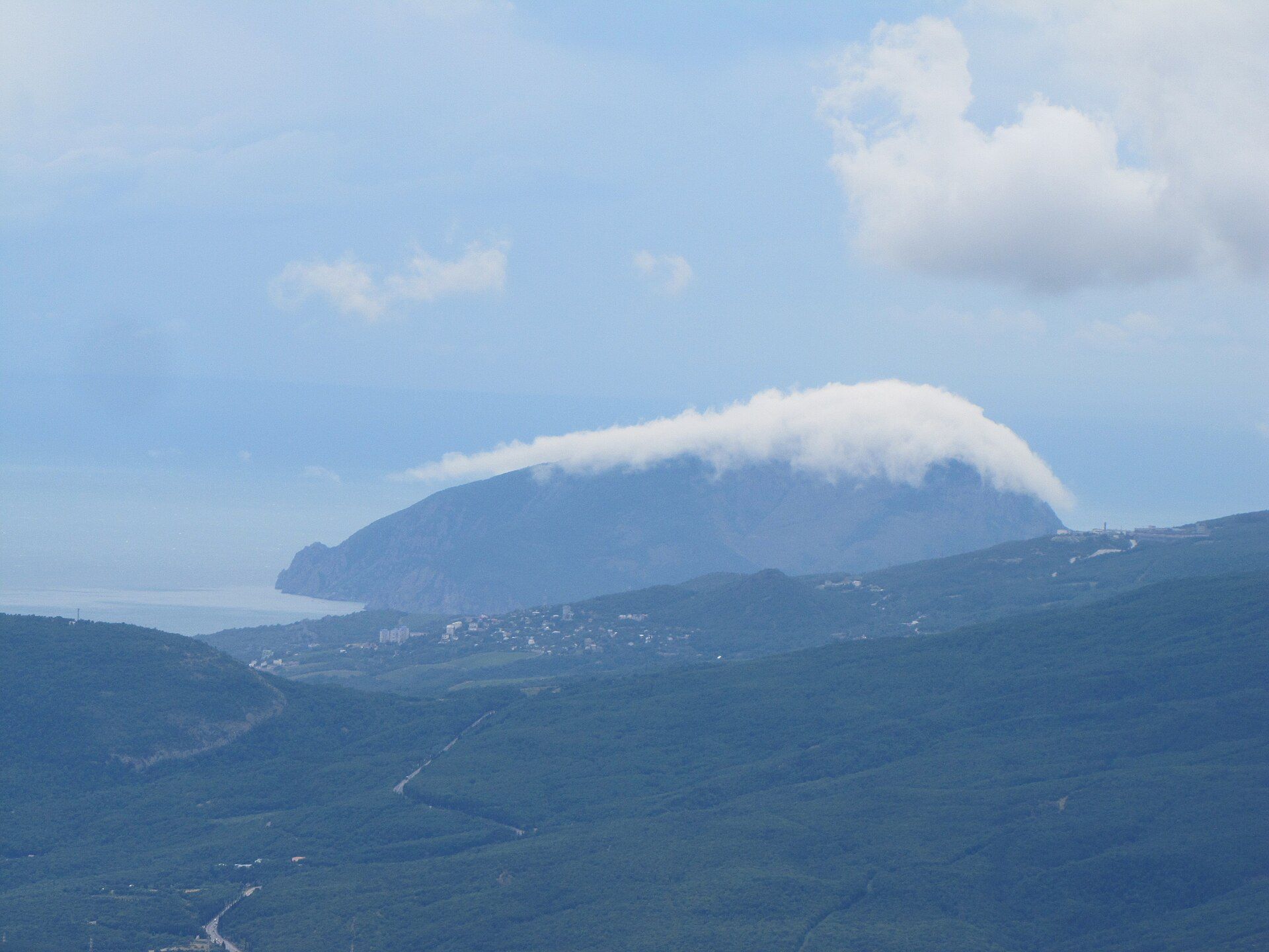 Аю-Даг / фото GinElliot / wikimedia