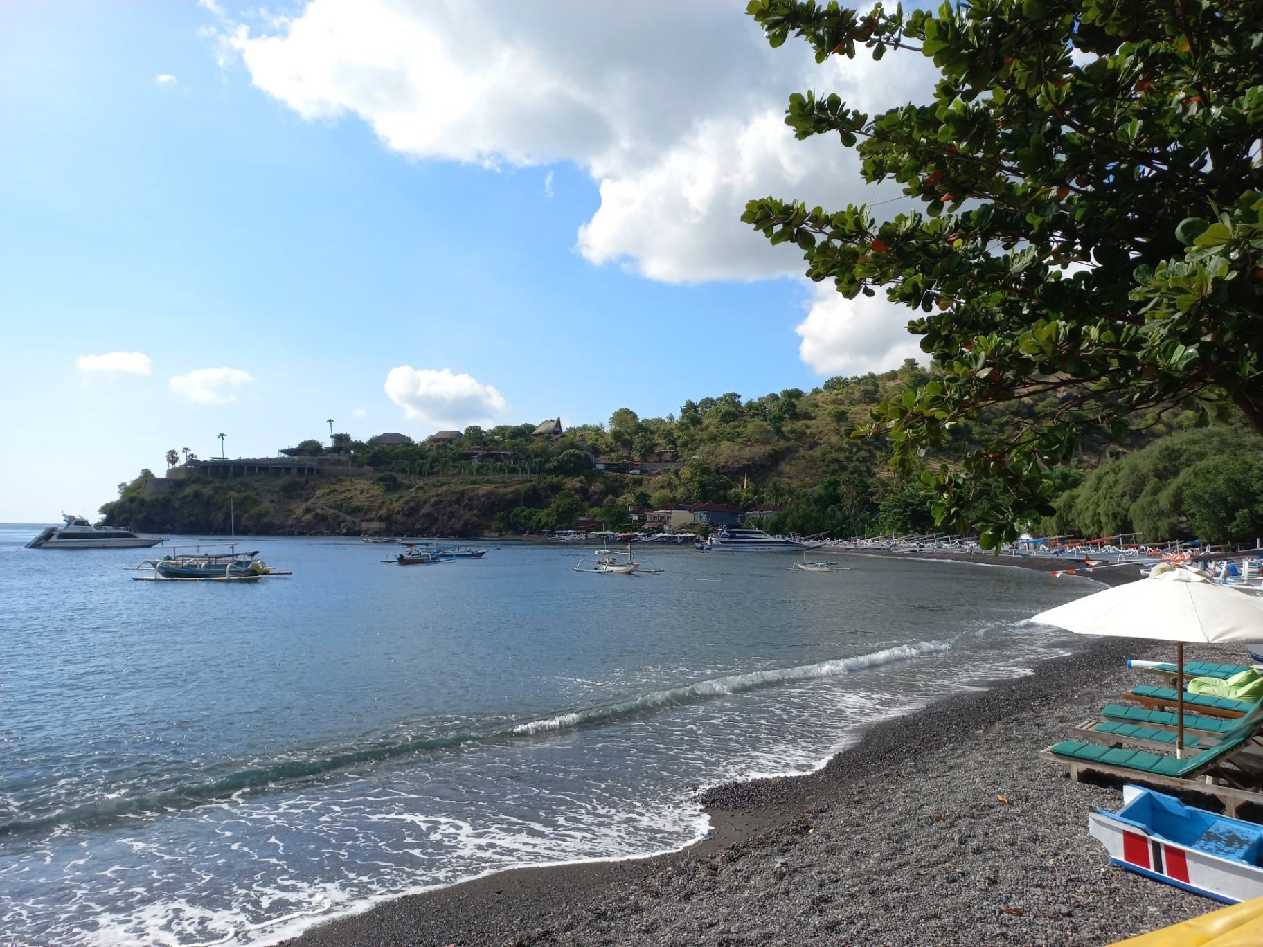 Пляж Джемелук Бей. Фото Дарины Устич