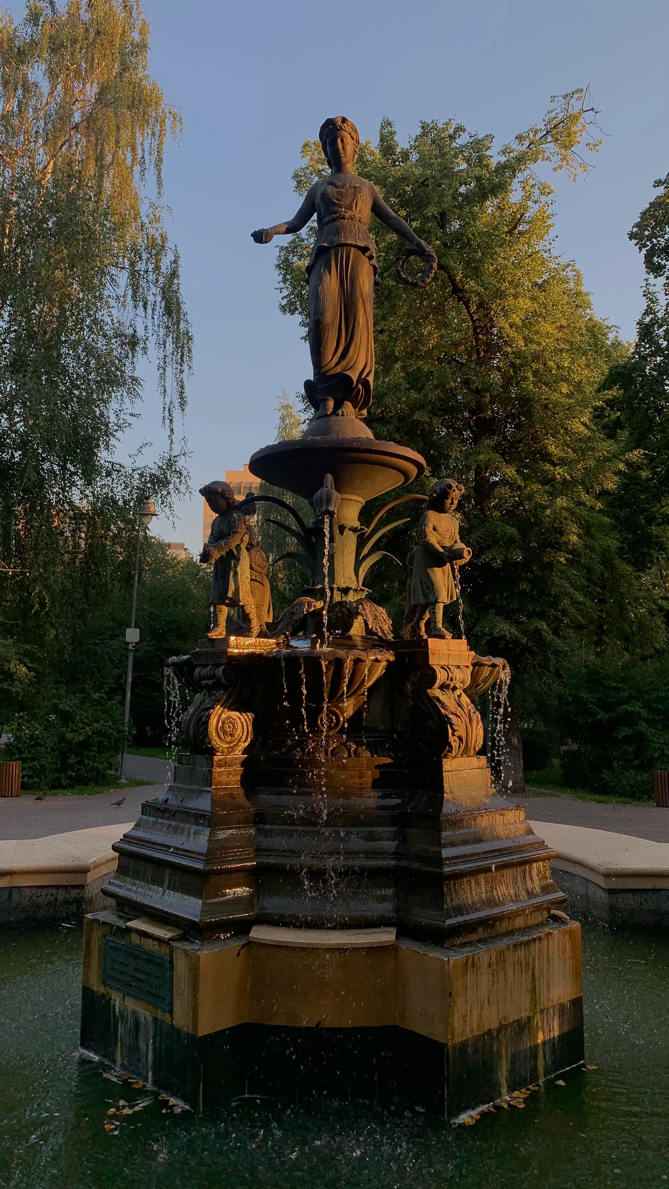 Фонтан в Лядском саду — копия первого казанского фонтана 1874 г.