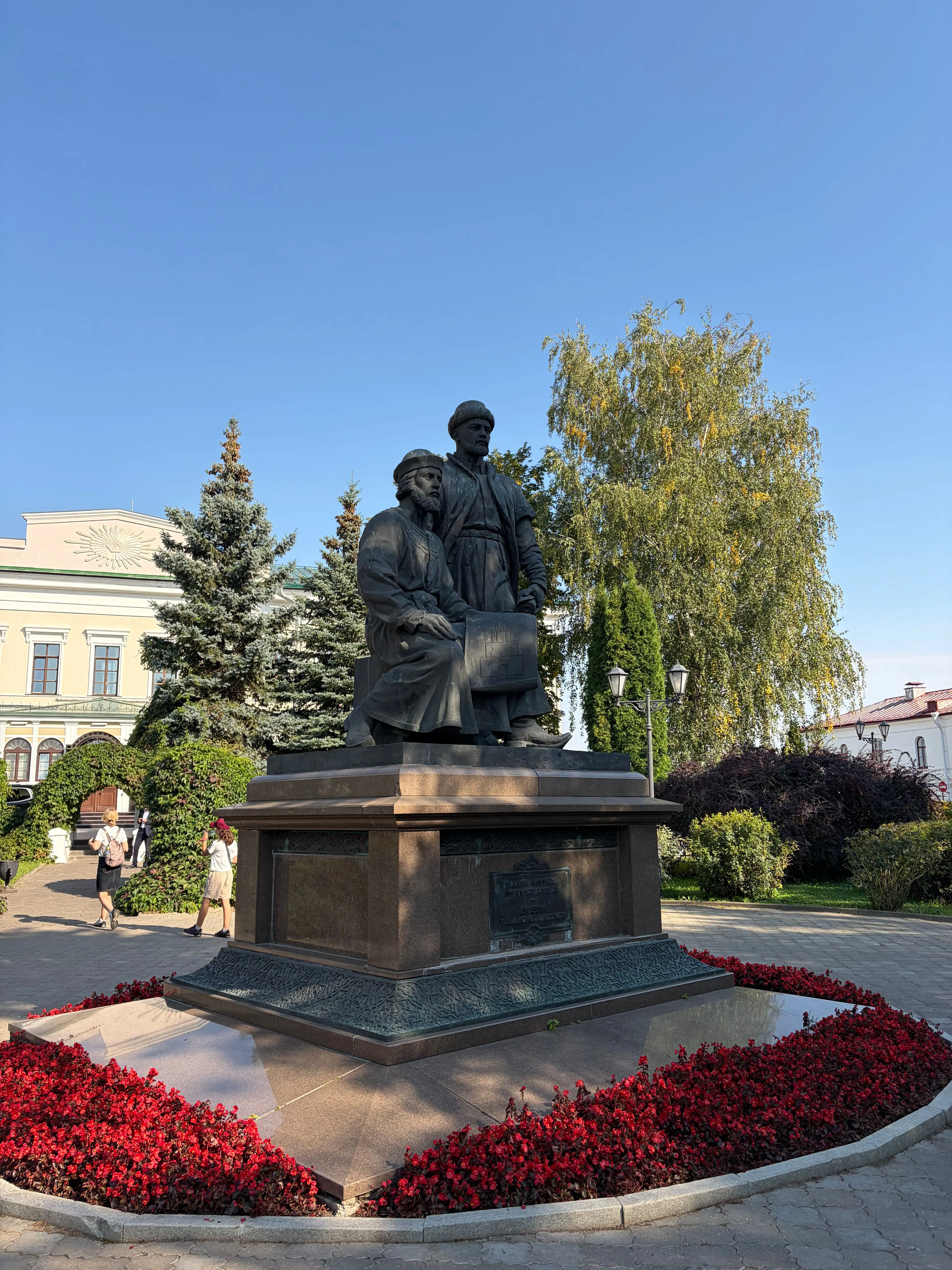 Памятник Постнику Яковлеву и Ивану Ширяю