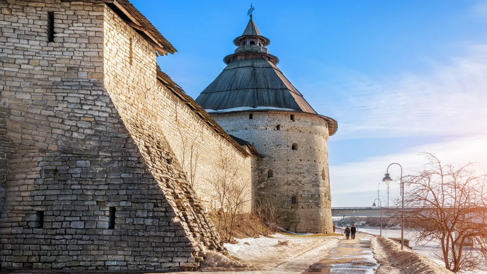 Покровская башня. yulenochekk / Canva