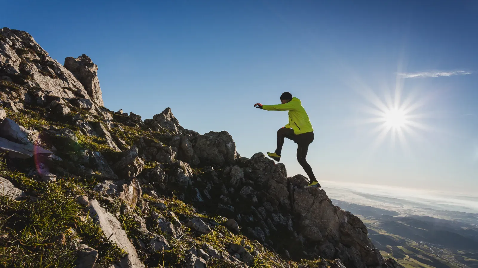 Когда лазать по горам уже скучно… iantfoto / Canva