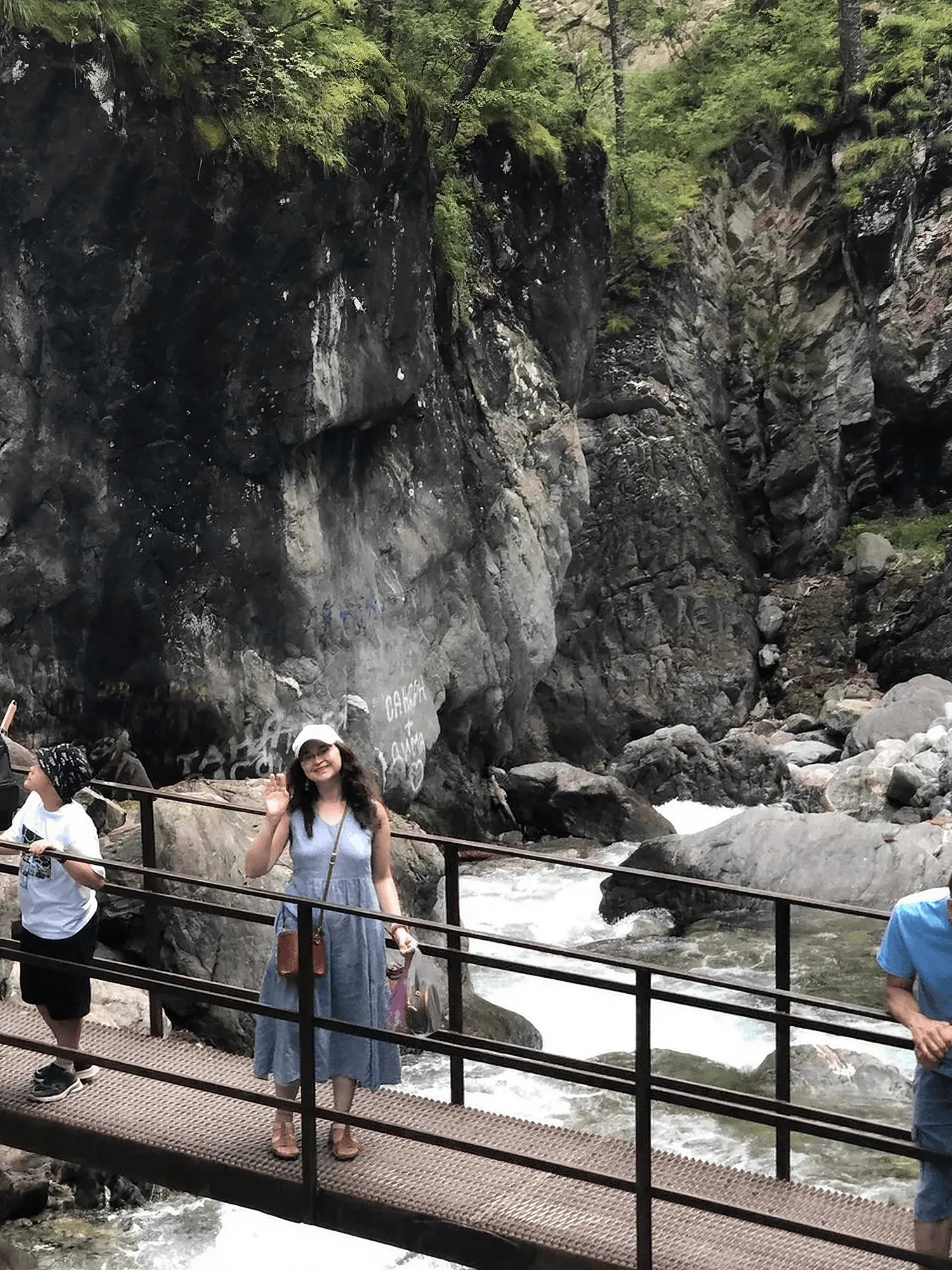 На тропе здоровья с покупочками с монгольского рынка / Фото Даши Тереховой