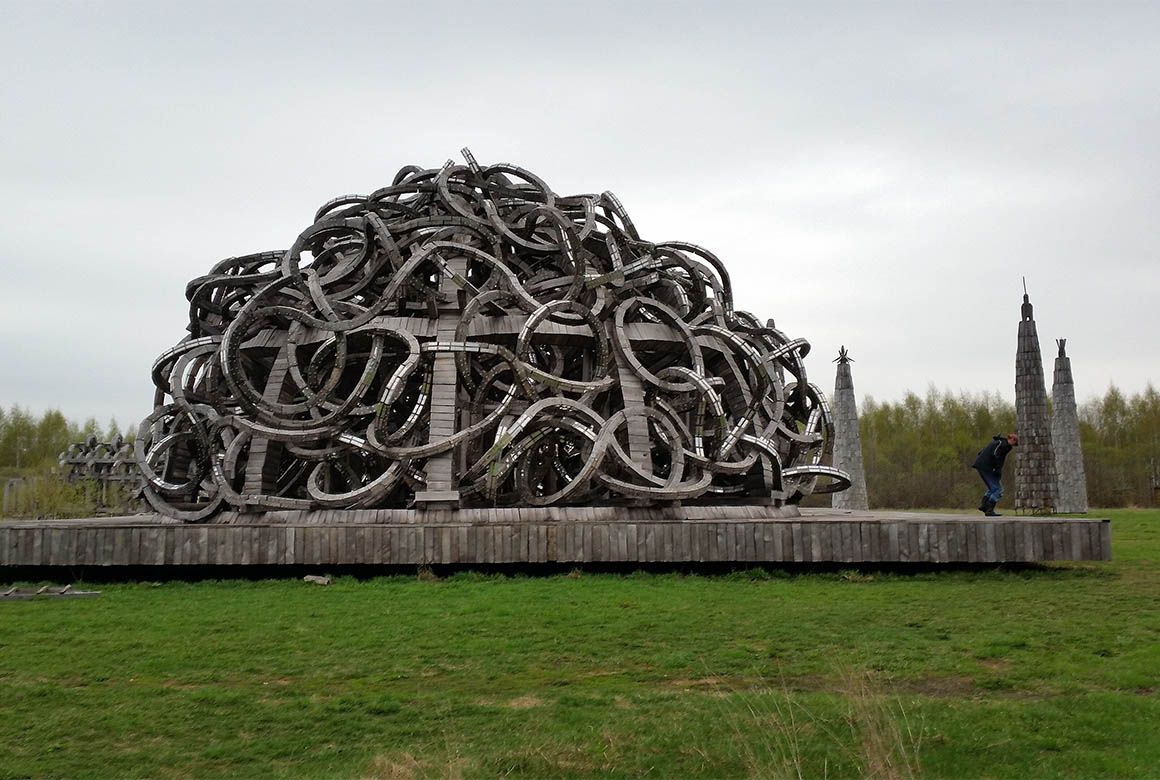 «Вселенский разум» в Никола-Ленивце (Apex Lotos / Wikimedia)