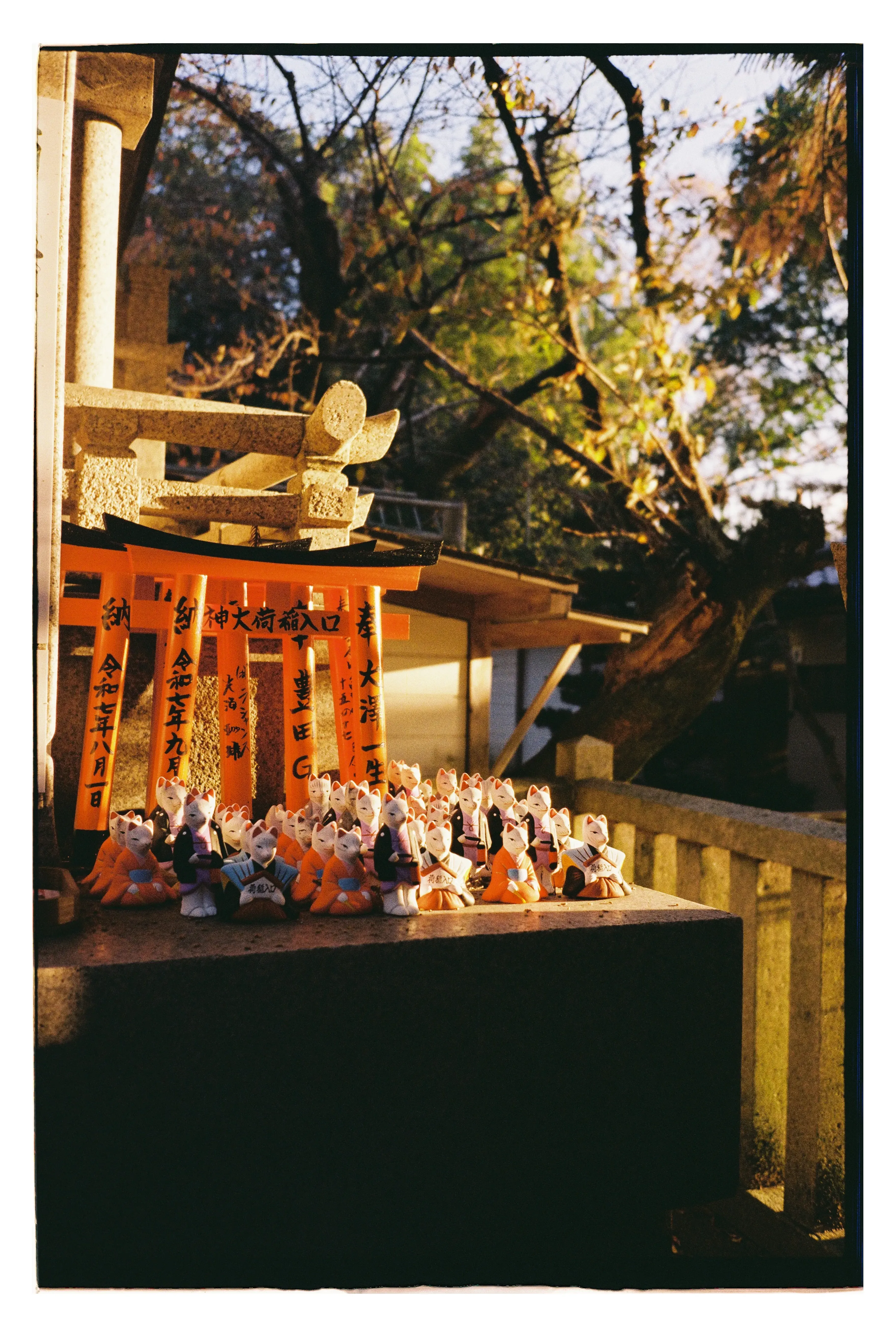 Торий здесь больше 10 тысяч.