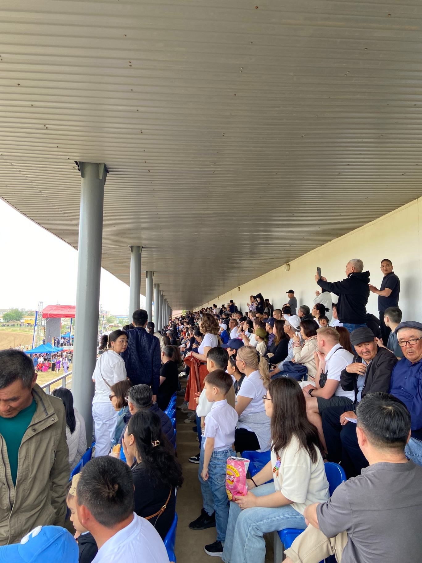 Болельщики на Джангариаде. Автор фото Анастасия Пелевина