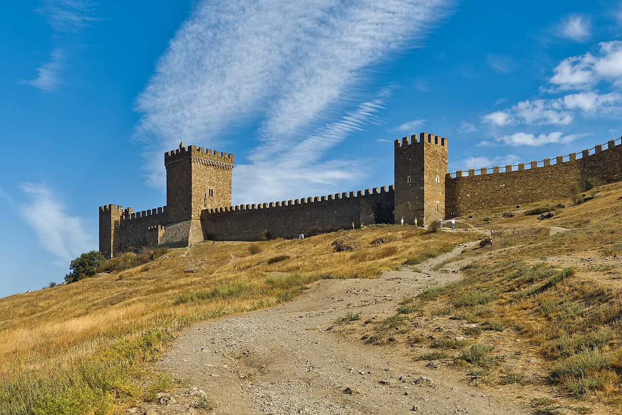 Генуэзская крепость в Судаке (Alexxx1979 / Wikimedia)
