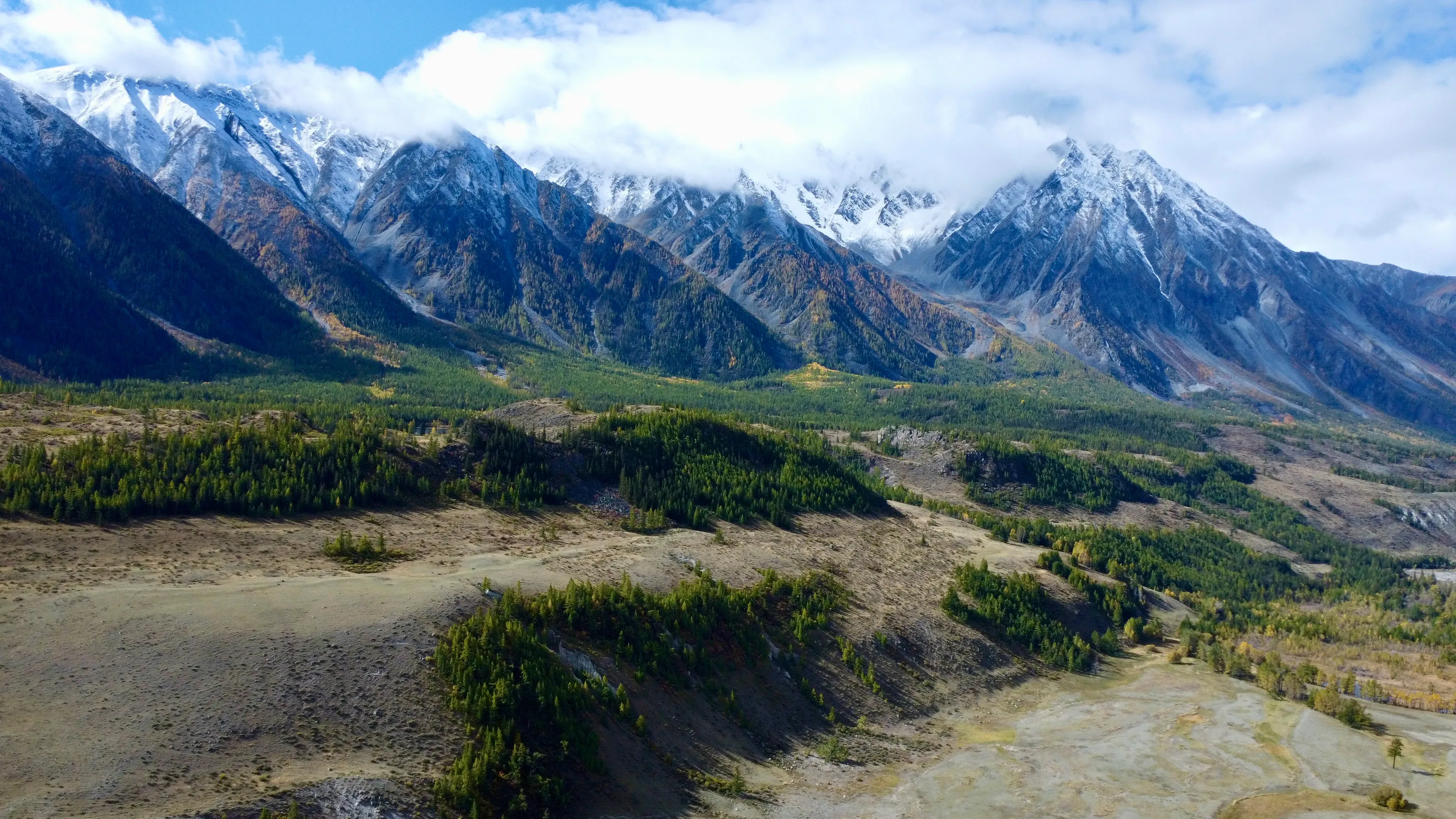 Бескрайность Алтая / фото Дмитрий Полудин