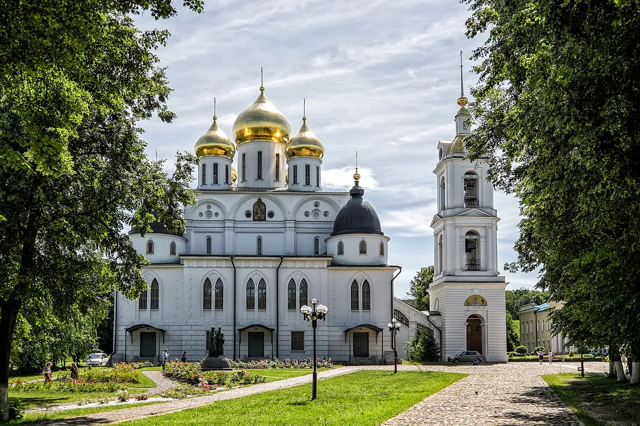 Успенский собор Дмитровского кремля (Butsenin / Wikimedia)
