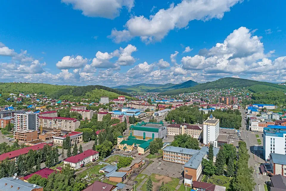 Горно-Алтайск (Ludvig14 / Wikimedia)