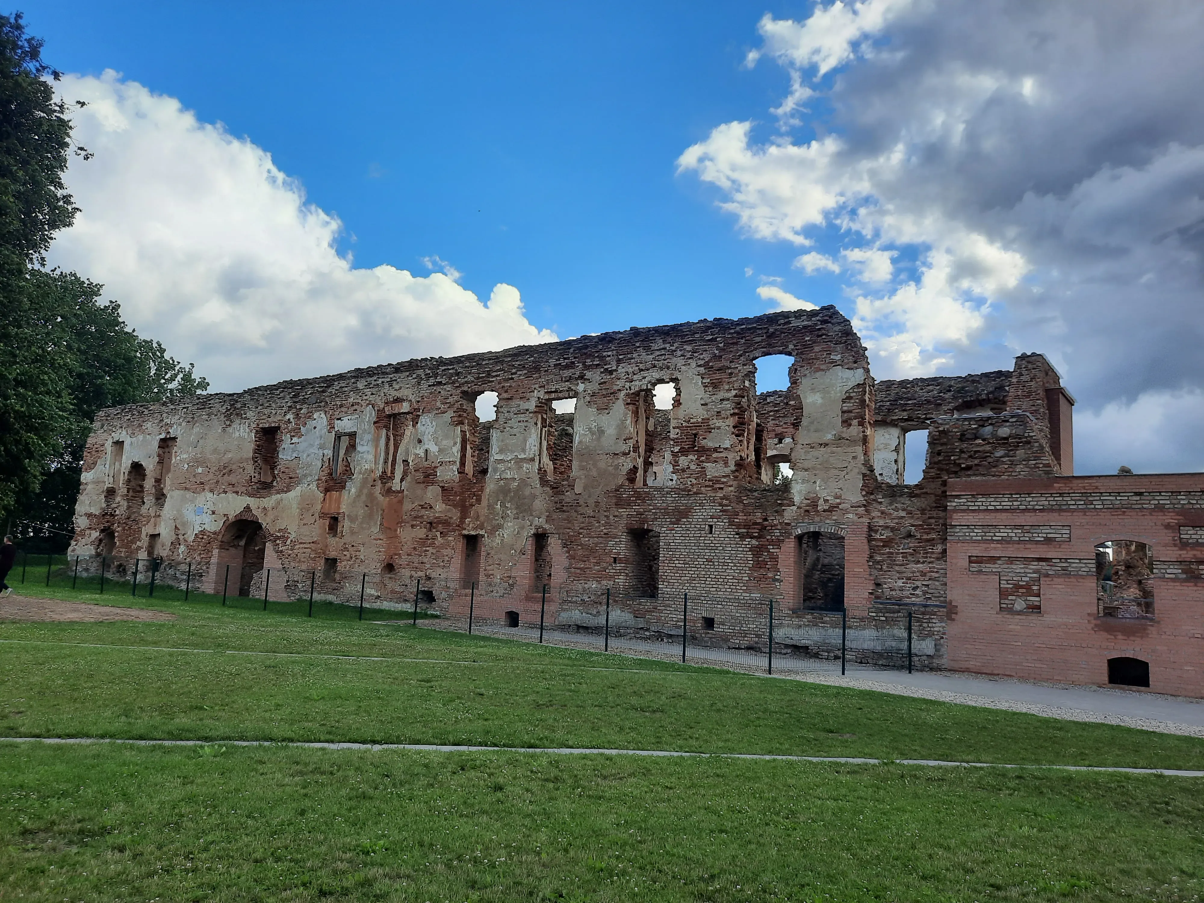 Гольшанский замок / Zelyoniy.anton / Wikimedia