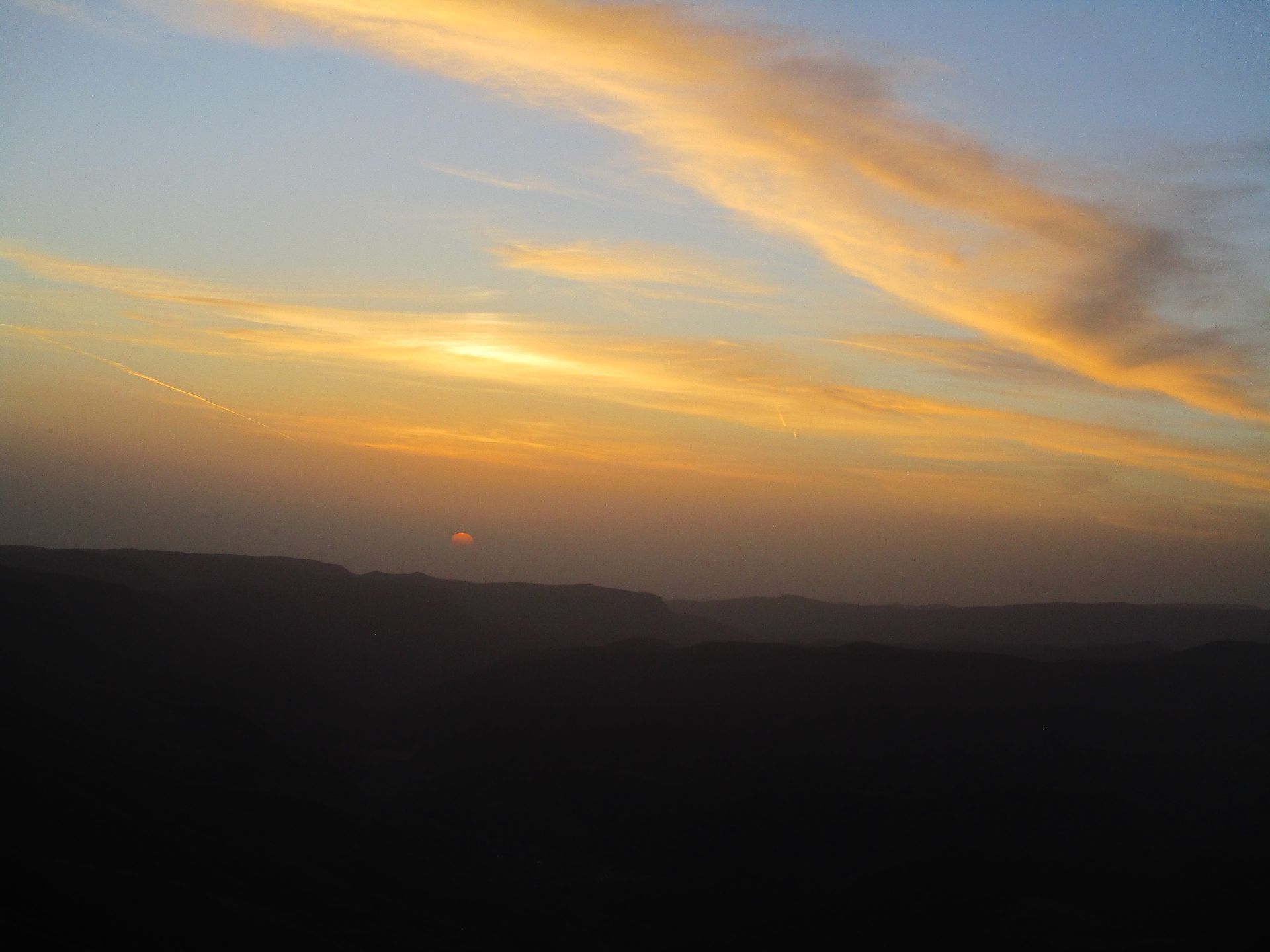 И вот встало солнце. Фото Дарины Устич