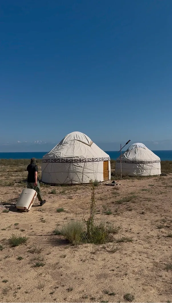 Заселение в Feel Nomad Yurt Camp / Mishka Travel