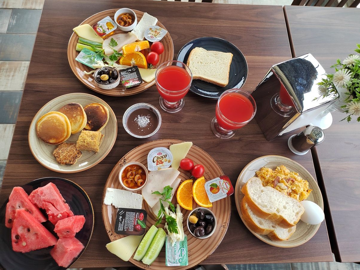 Турецкий завтрак. Фото Дарины Устич