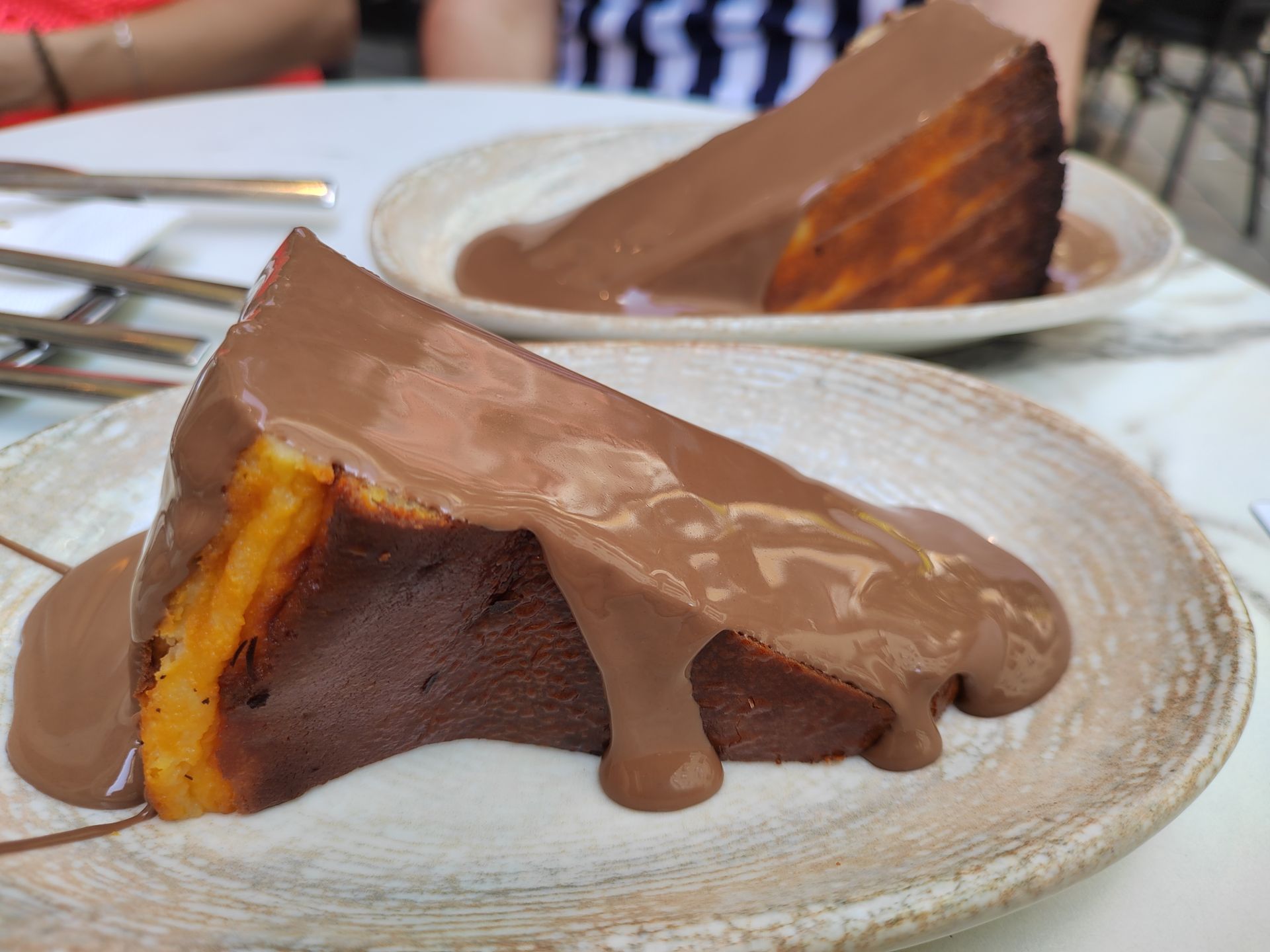 Эта сладость не стоит своих денег. И не имеет ничего общего с традиционными турецкими вкусняшками. Фото Дарины Устич