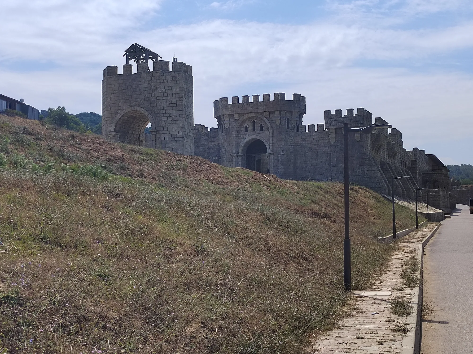 А это что-то из Средневековья. Фото Дарины Устич