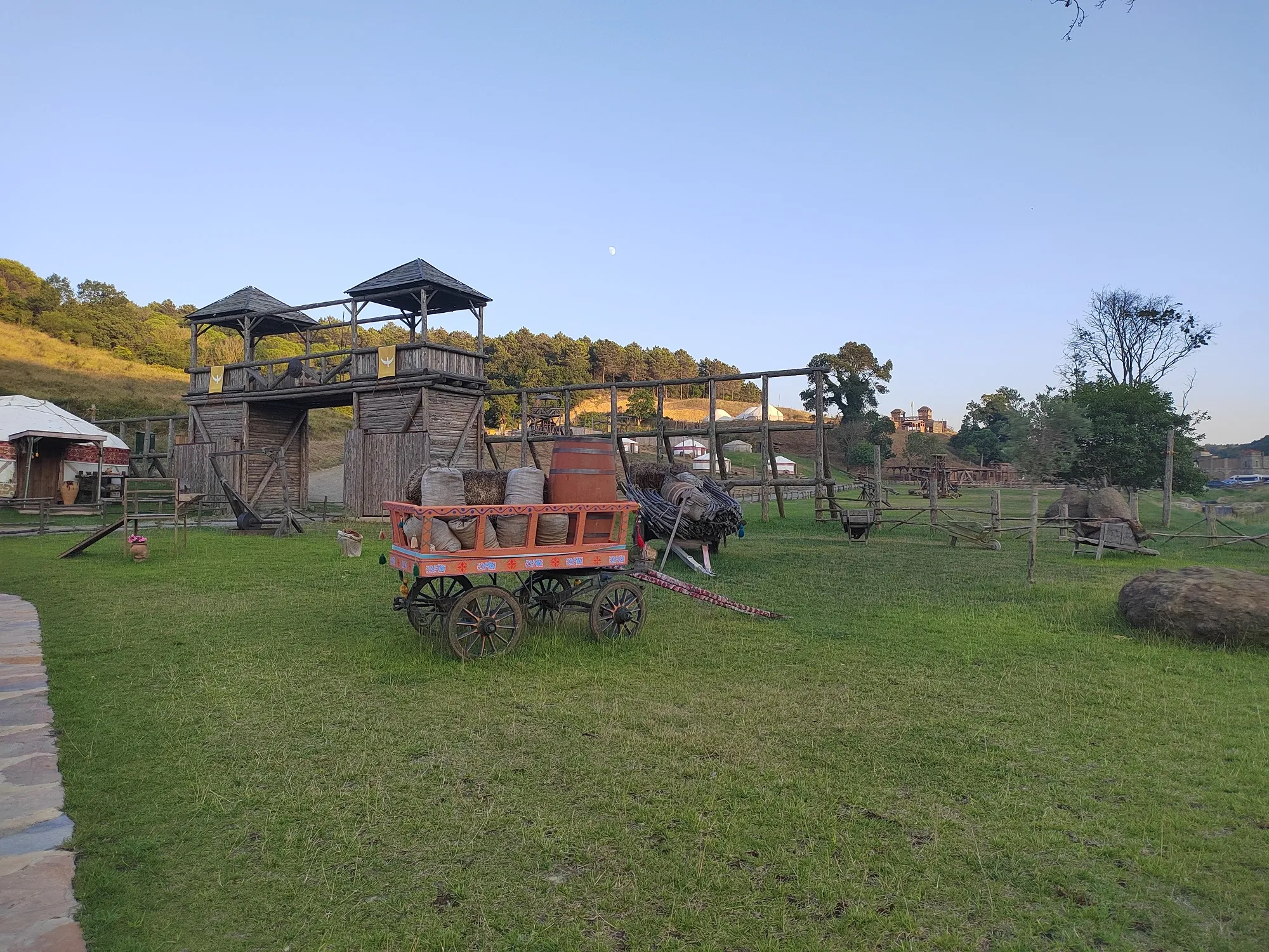 Атмосфера исторического поселения. Фото Дарины Устич