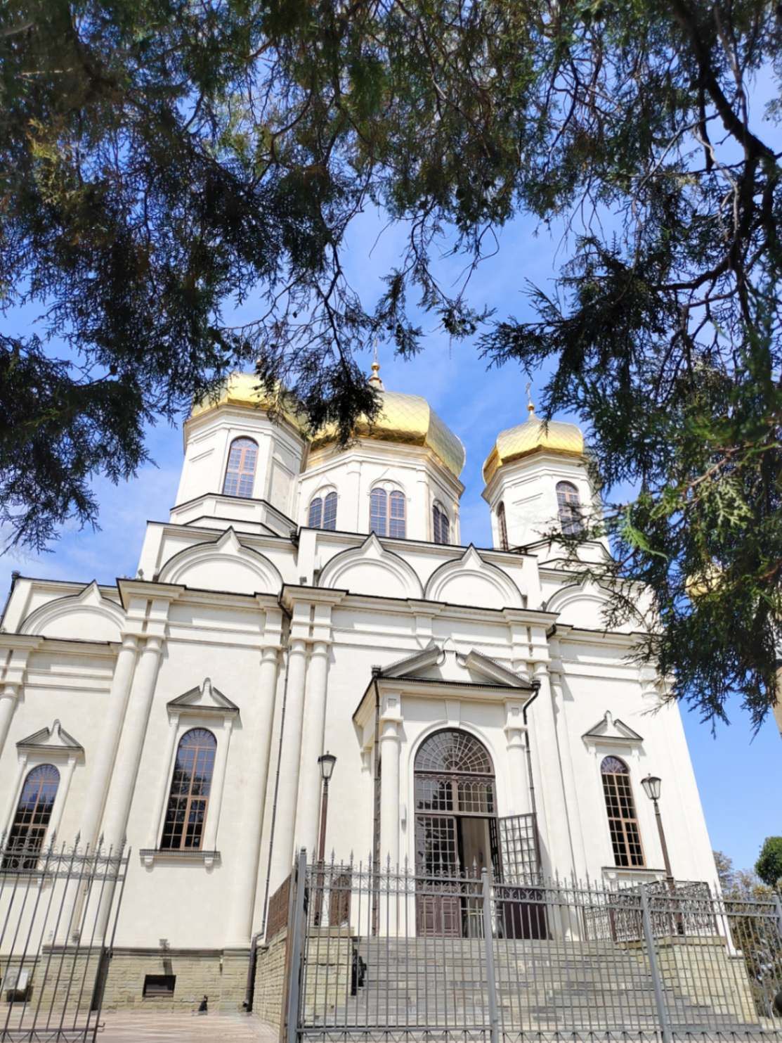 Здание собора. Фото Дарины Устич