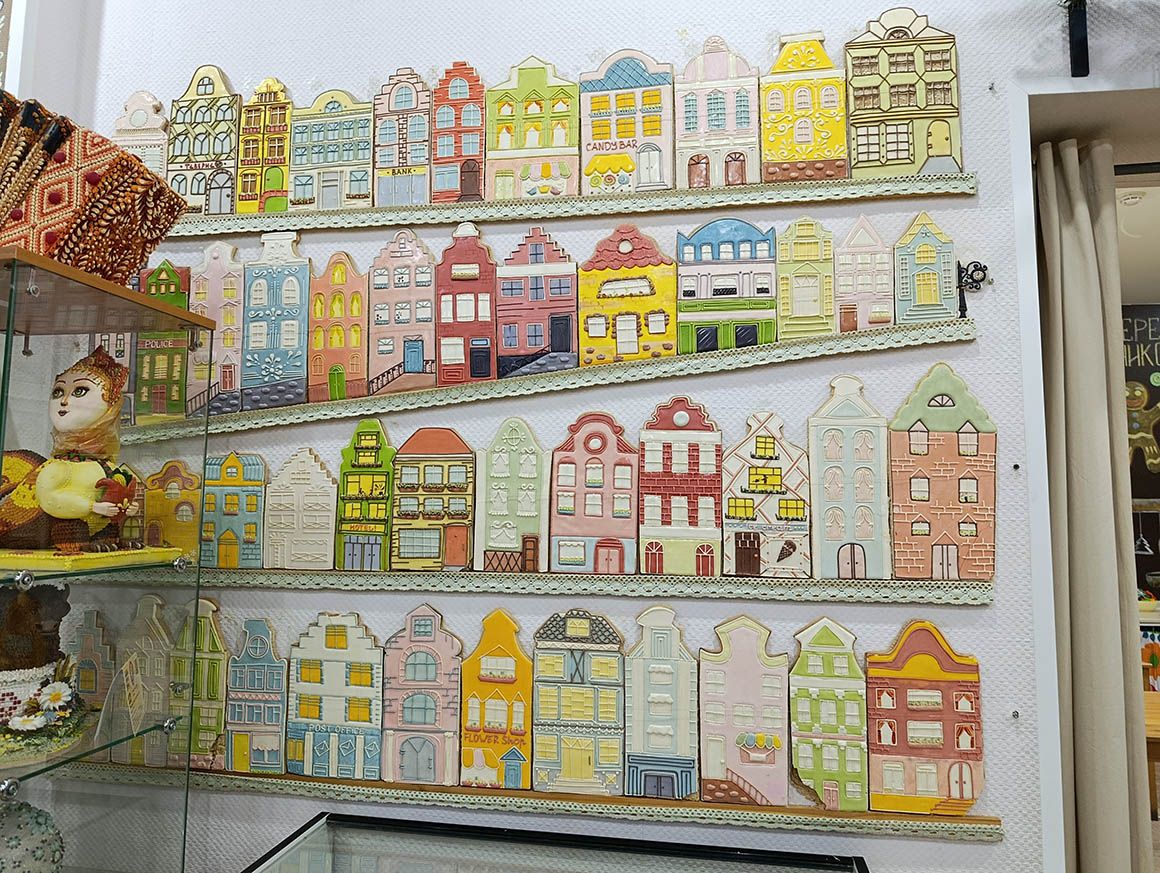 Пряничные город, сирин, аккордеон — пряничное всё / Фото Даши Тереховой