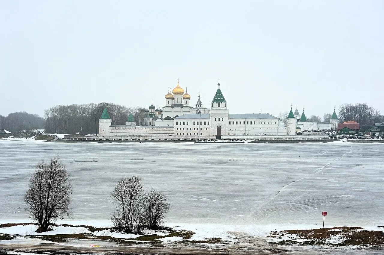 Ансамбль Ипатьевского монастыря в Костроме. Источник:&nbsp;Vsatinet / Wikimedia