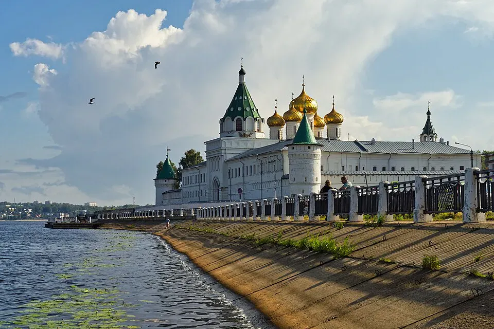 Свято-Троицкий Ипатьевский монастырь (Alexxx1979 / Wikimedia)