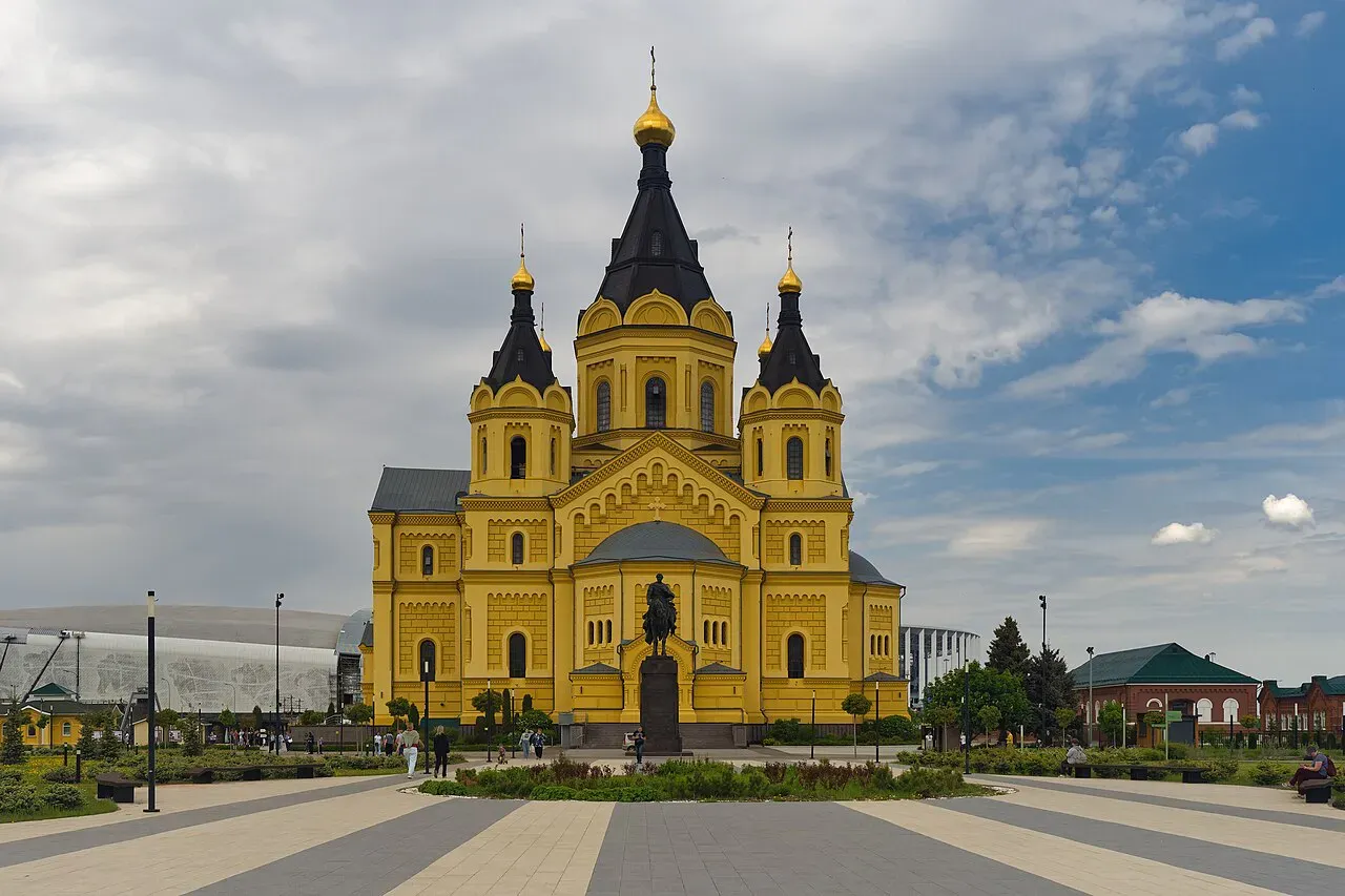 Собор Александра Невского (Alexxx1979 / Wikimedia)