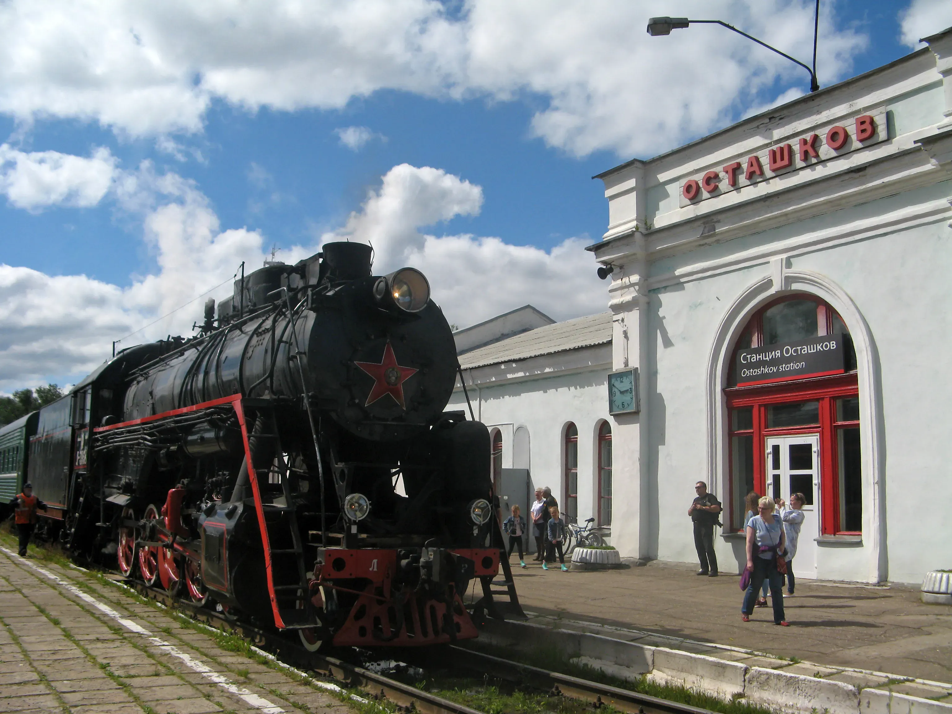 Паровоз в Осташкове / Екатерина Борисова / Wikimedia