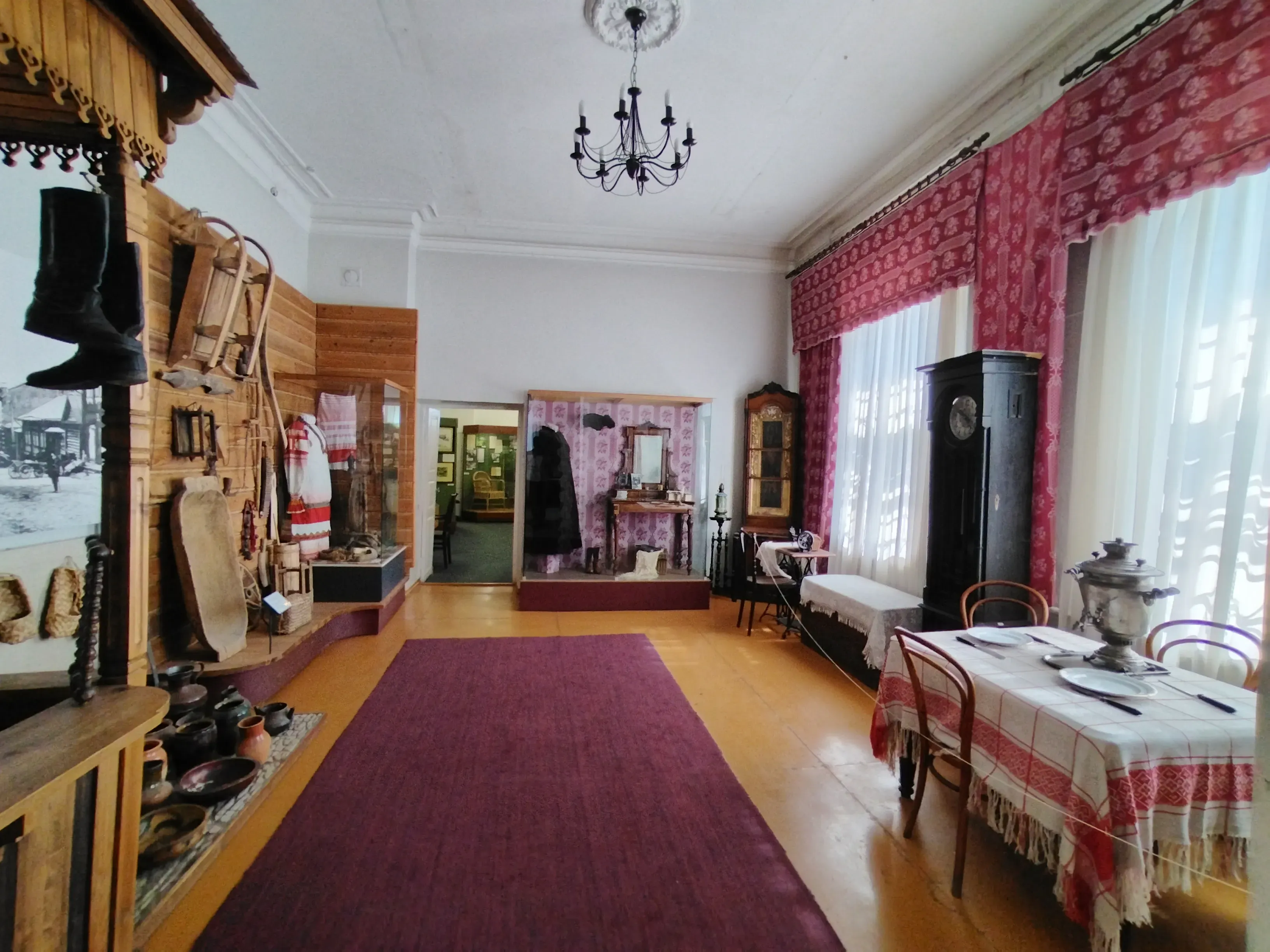 Экспозиция в Доме Позняковых / Bogdanov-62 / Wikimedia