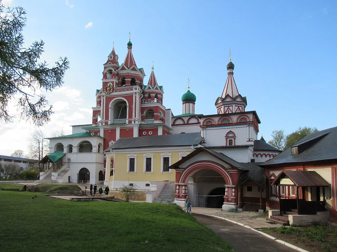 Саввино-Сторожевский монастырь (AndyVolykhov / Wikimedia)