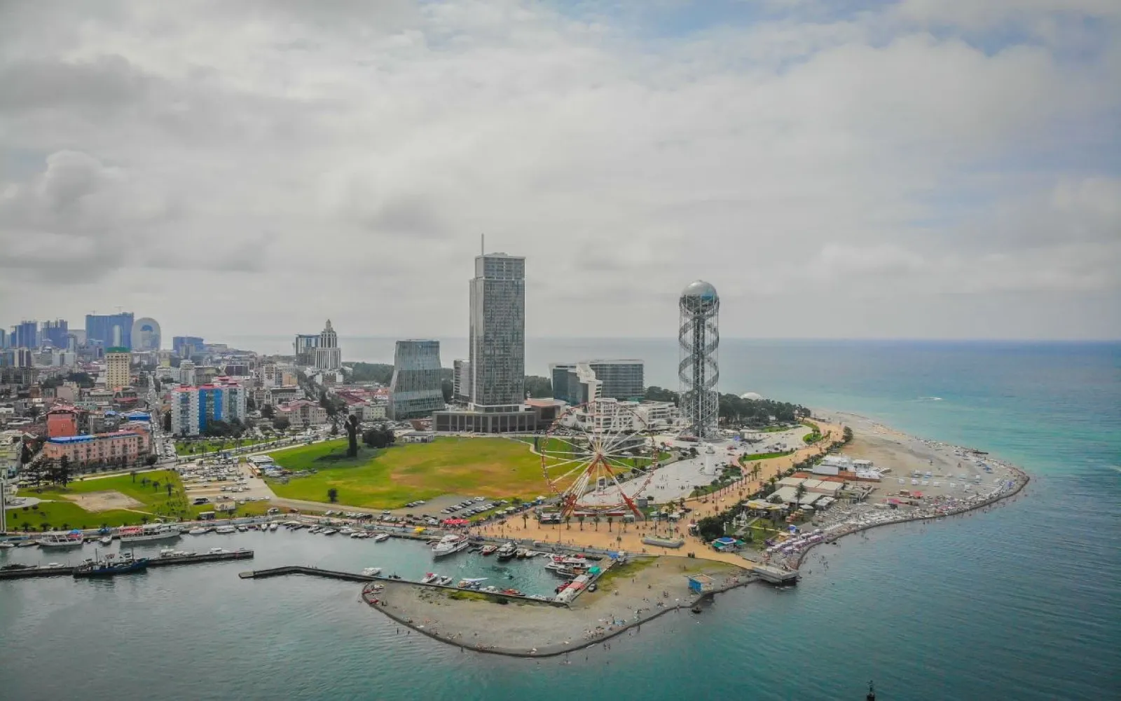 12 причин поехать в Батуми