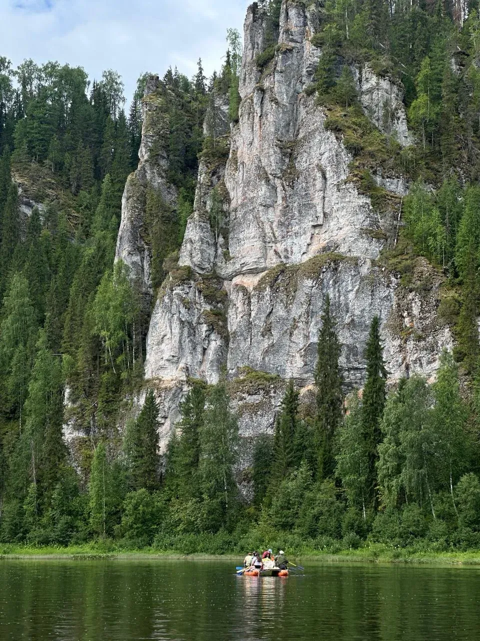Вид с реки на берег / фото Mishka Travel