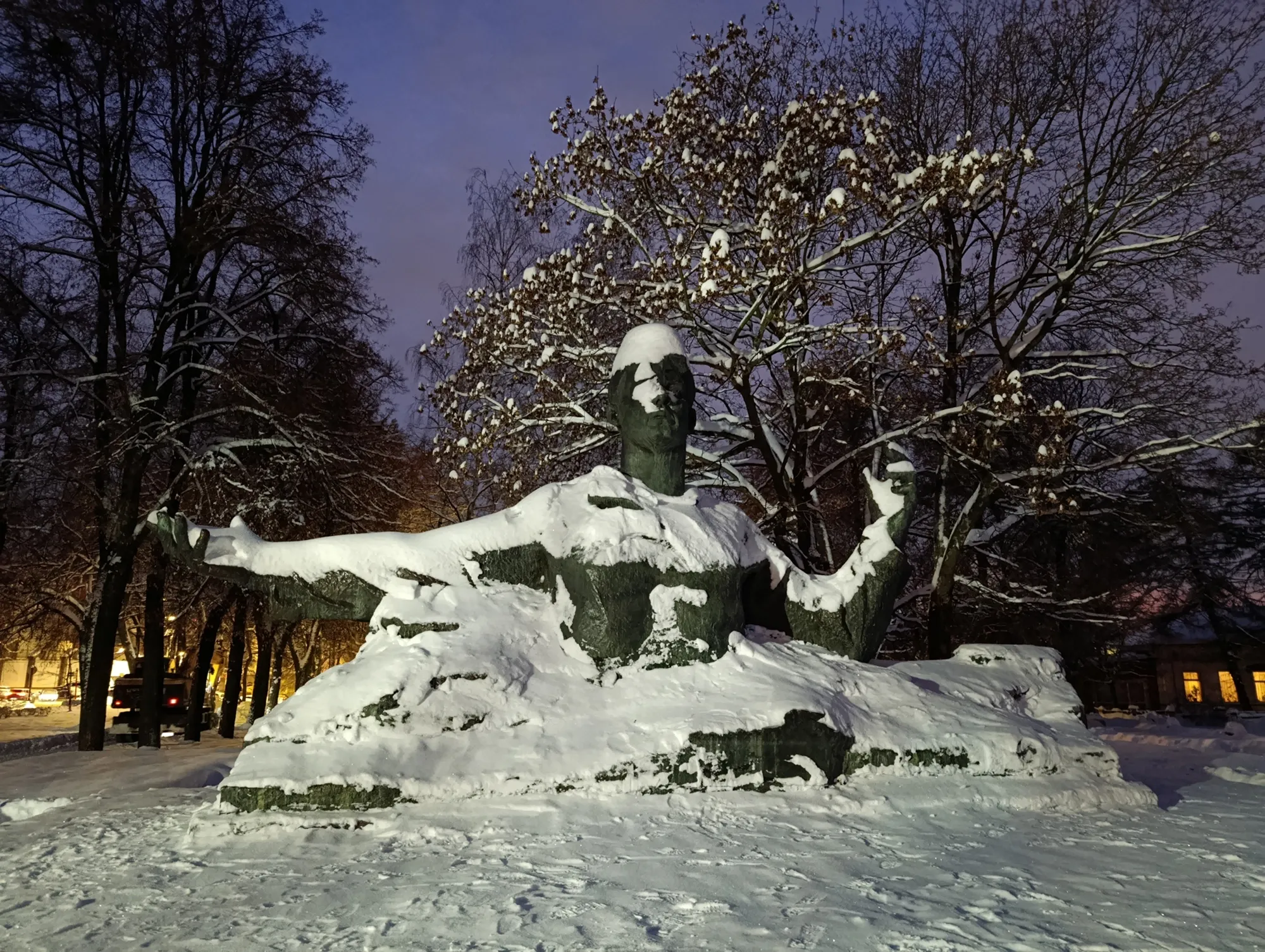 Памятник Сергею Есенину / Фото Даши Тереховой