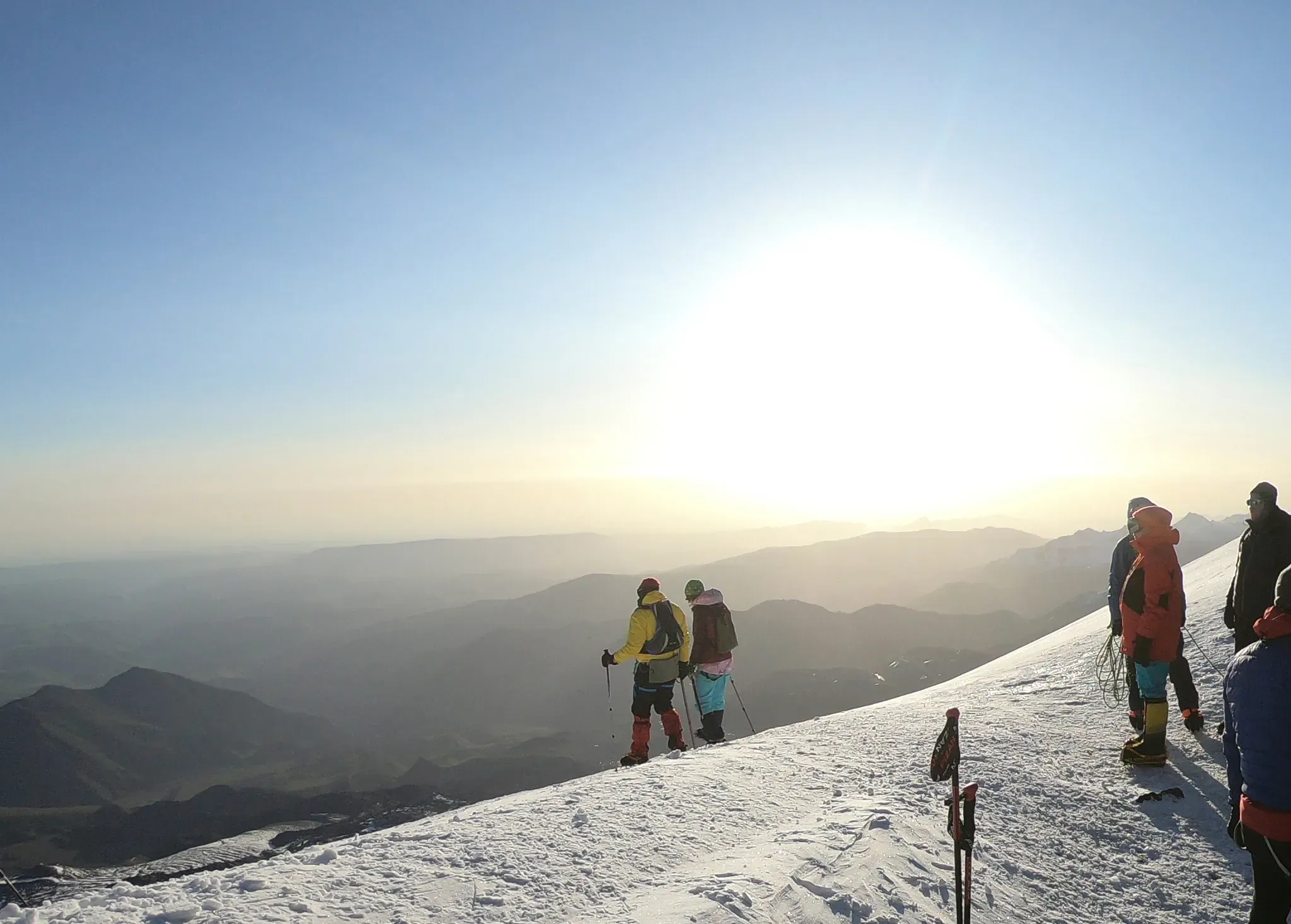 На высоте 4 500 нужно принять важное решение — идти дальше или нет