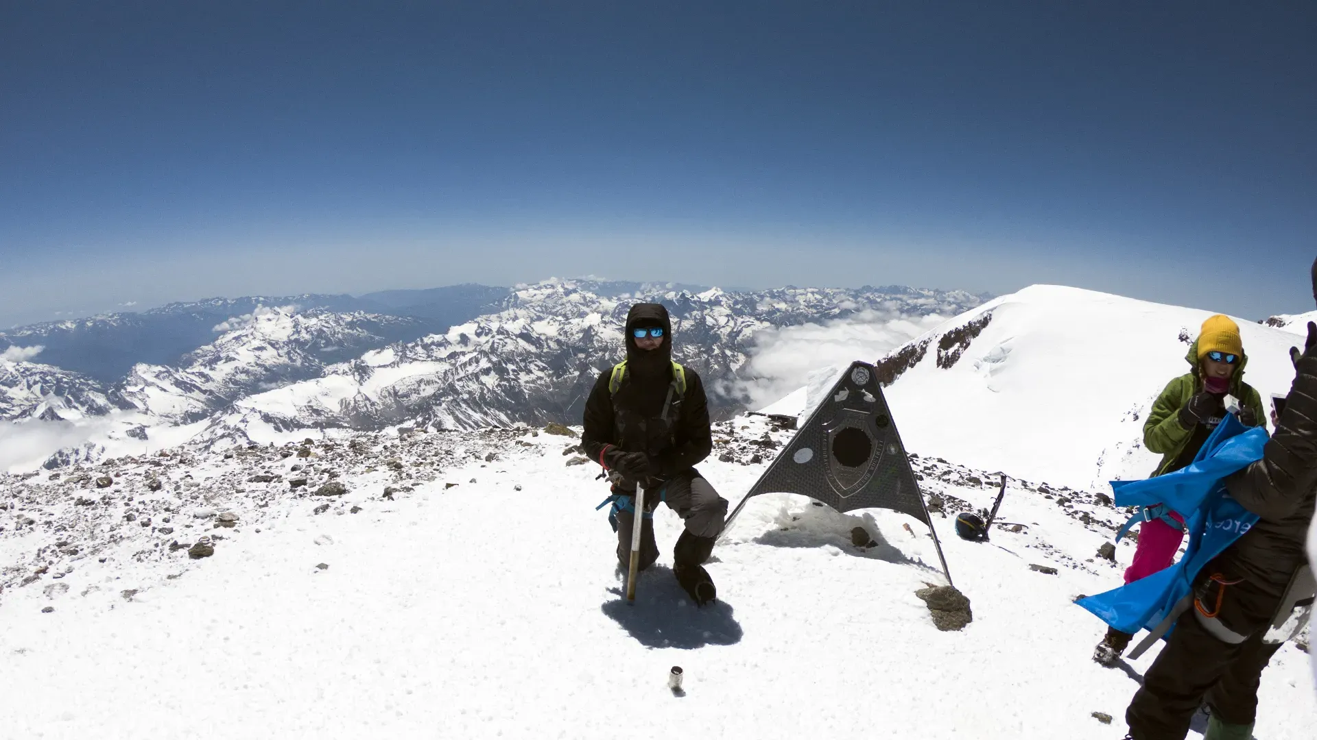 На вершине Эльбруса