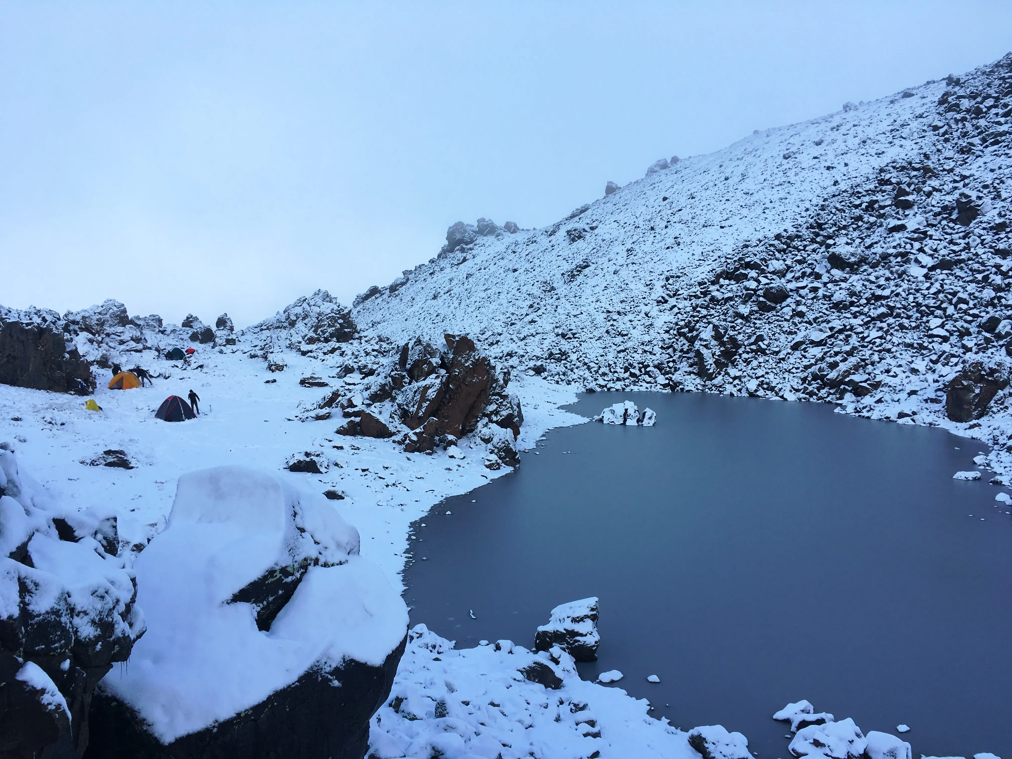 Разбитый лагерь недалеко от Каменных грибов
