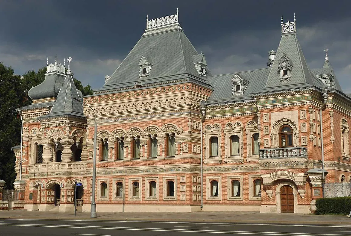 Тут живёт призрак (Aniacra / Wikimedia)