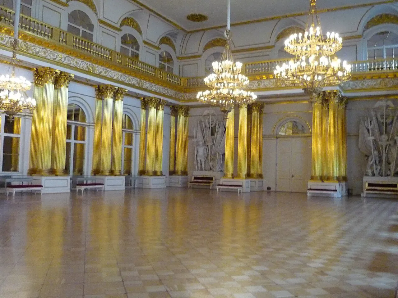 Гербовый зал (Zmorgan /&nbsp;Wikimedia)