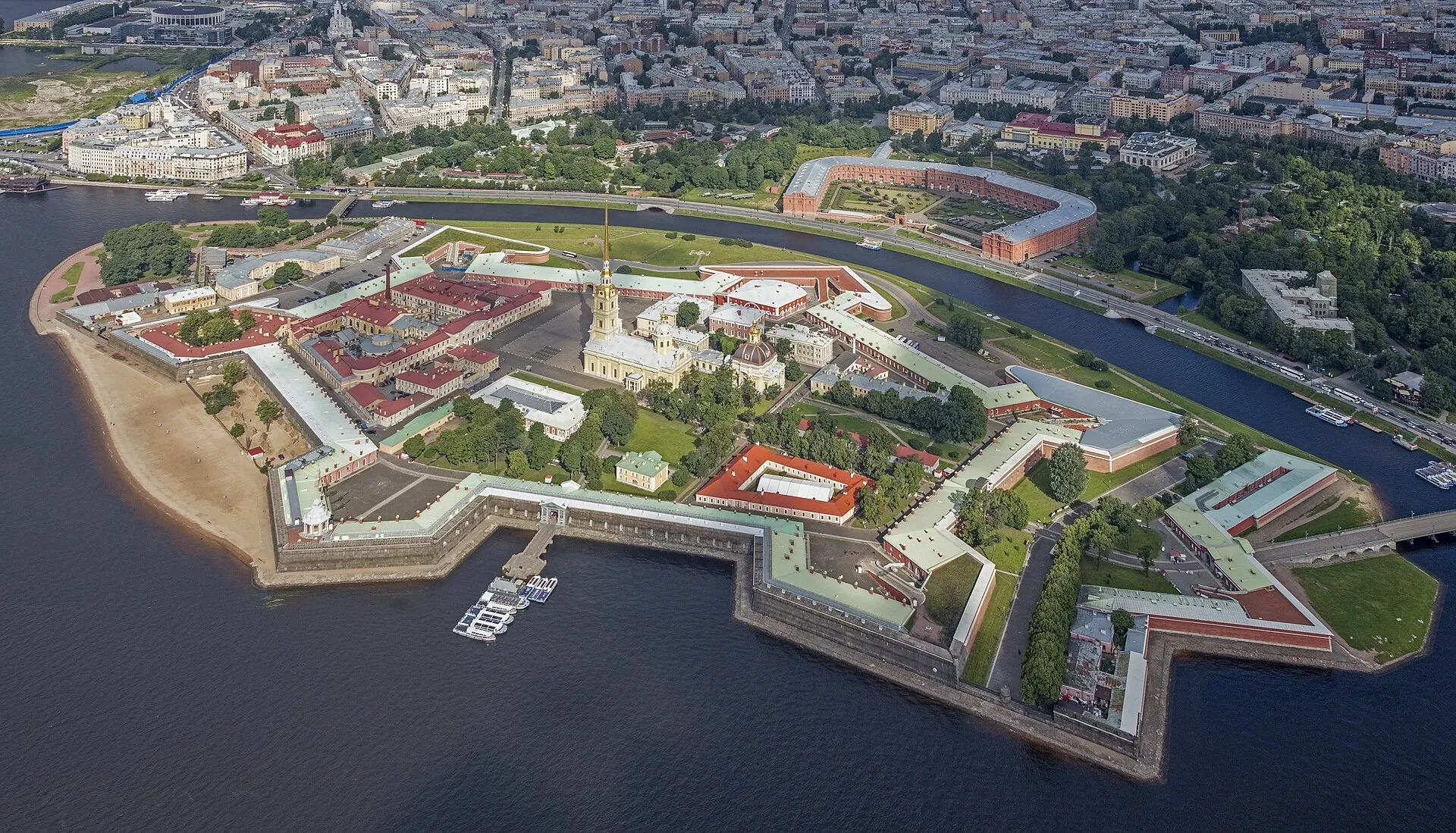 Петропавловская крепость: о. Заячий, Петроградский район, Санкт-Петербург / Фото Andrew Shiva / Wikipedia