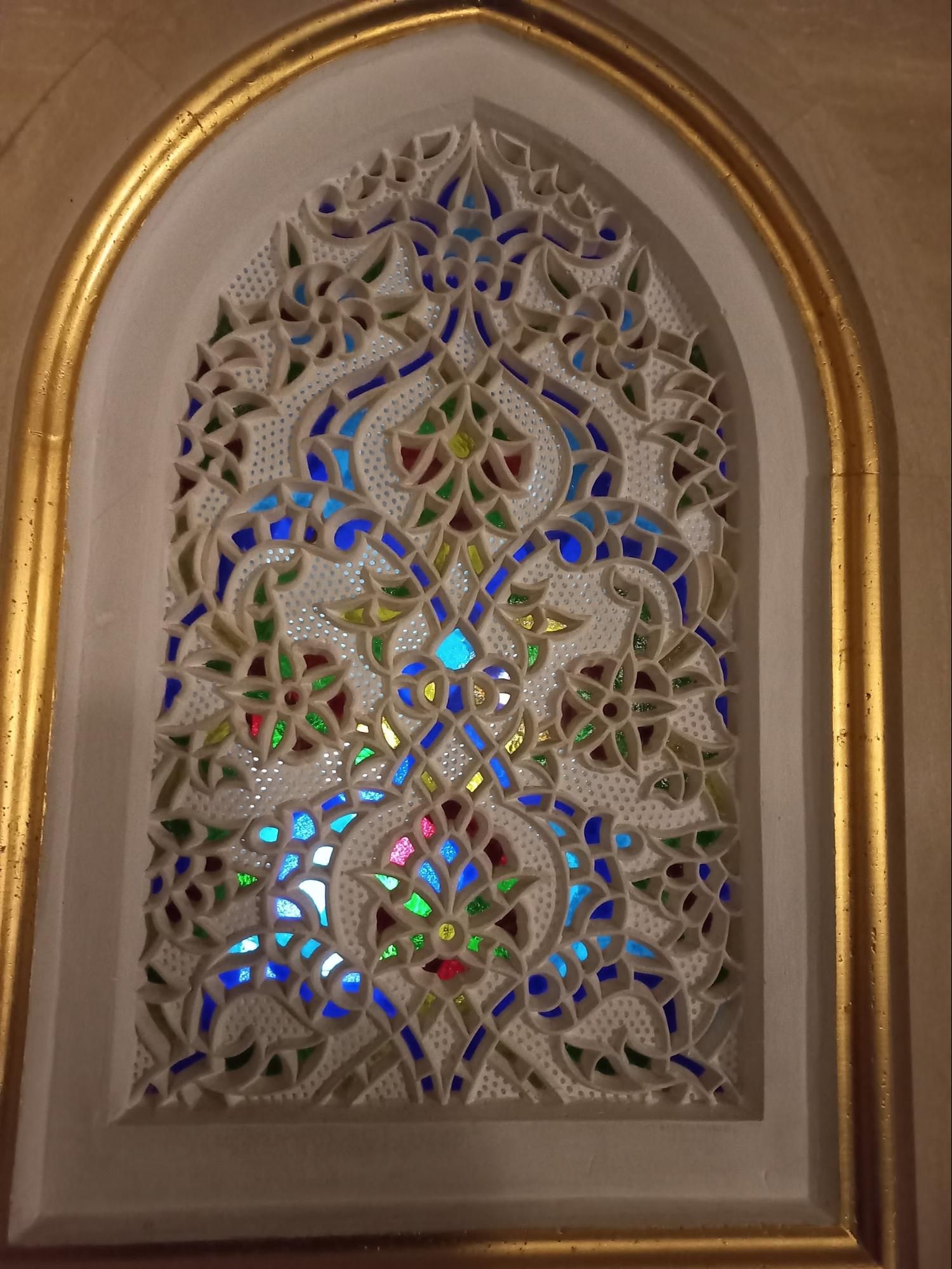 В мечети очень красивая отделка. Фото Дарины Устич