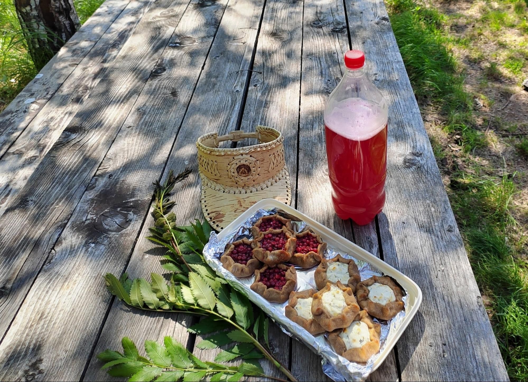 Калитки с творогом и брусникой. Фото Дарины Устич