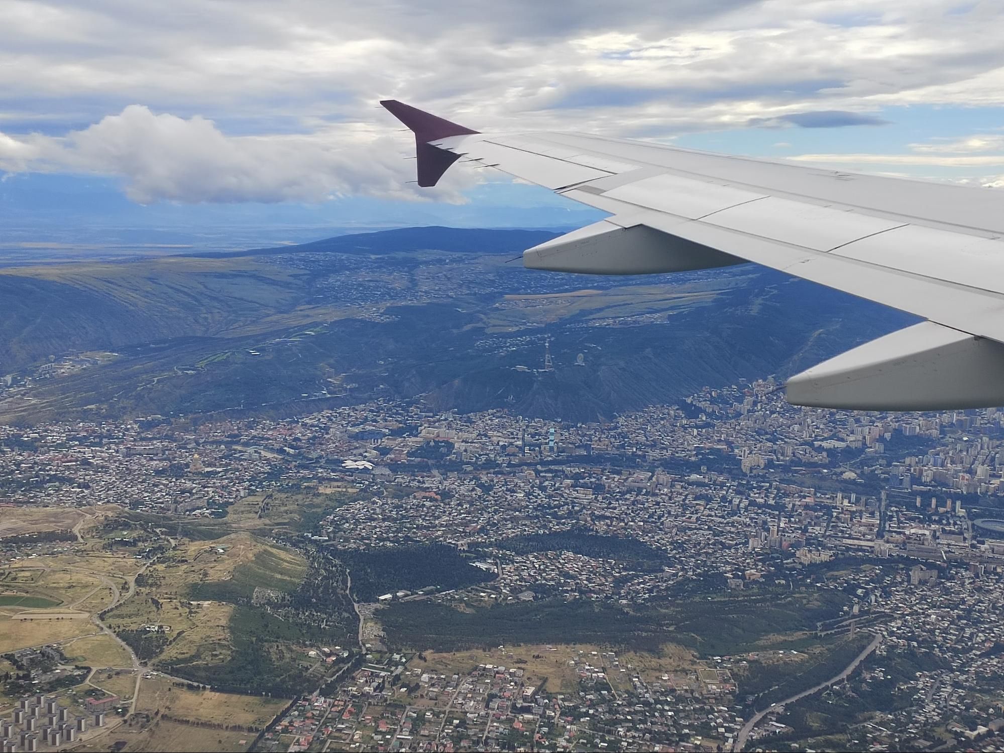 Тбилиси с высоты полёта. Фото Дарины Устич