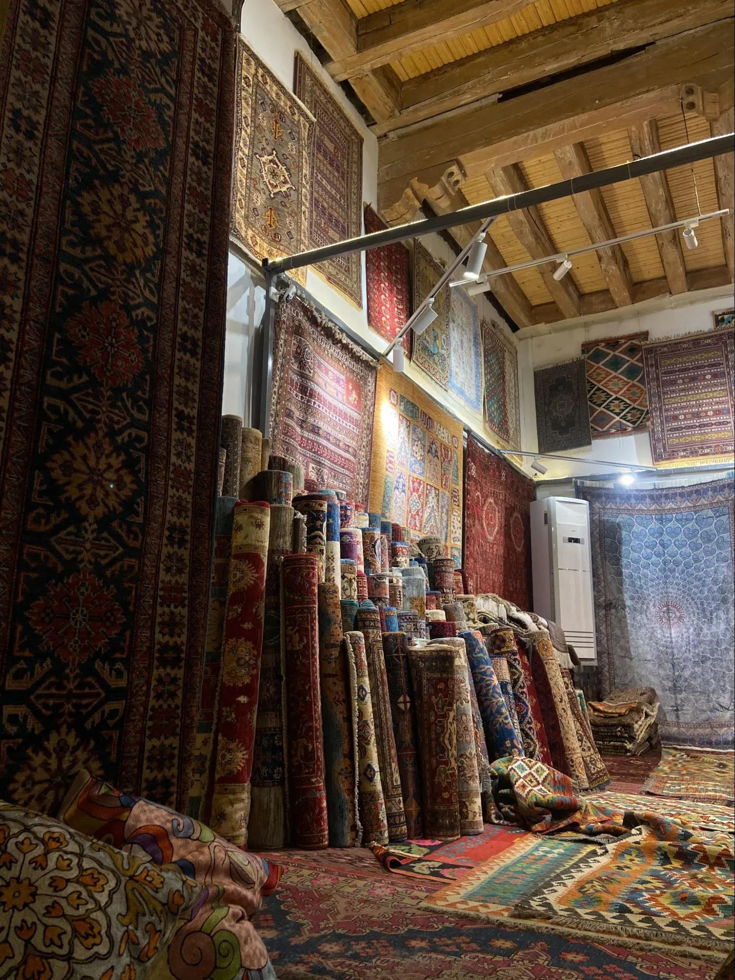 Магазин ковров. Автор фото Анастасия Пелевина
