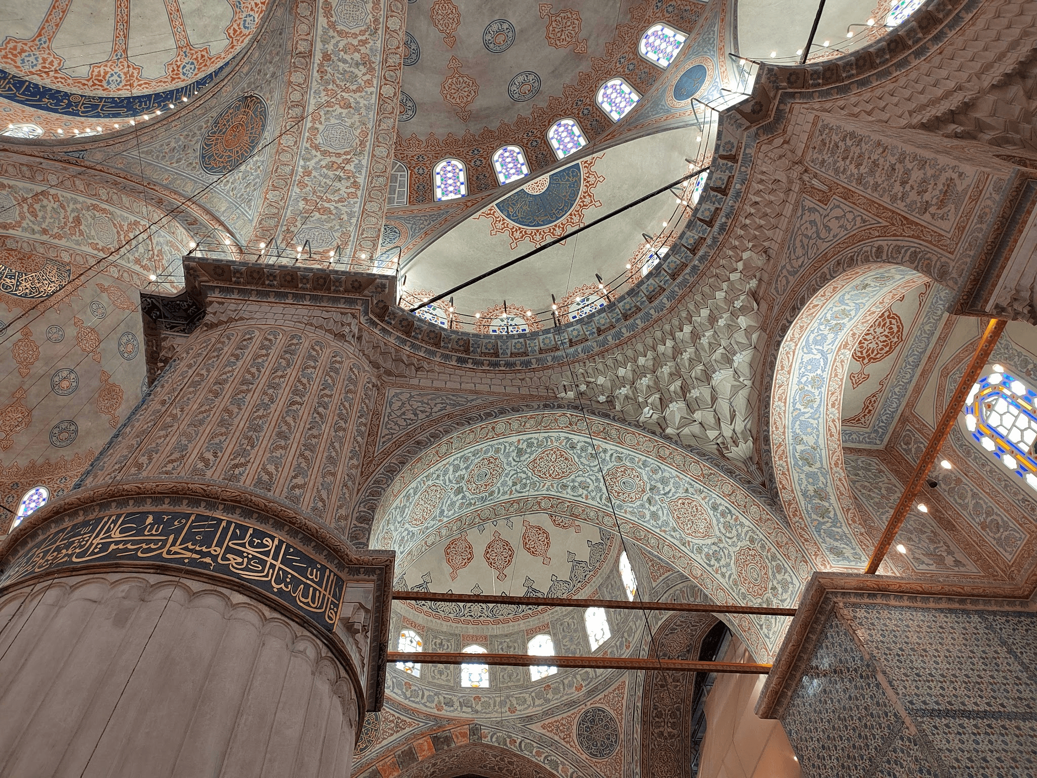 В мечетях нет икон, только растительный орнамент. Фото Дарины Устич