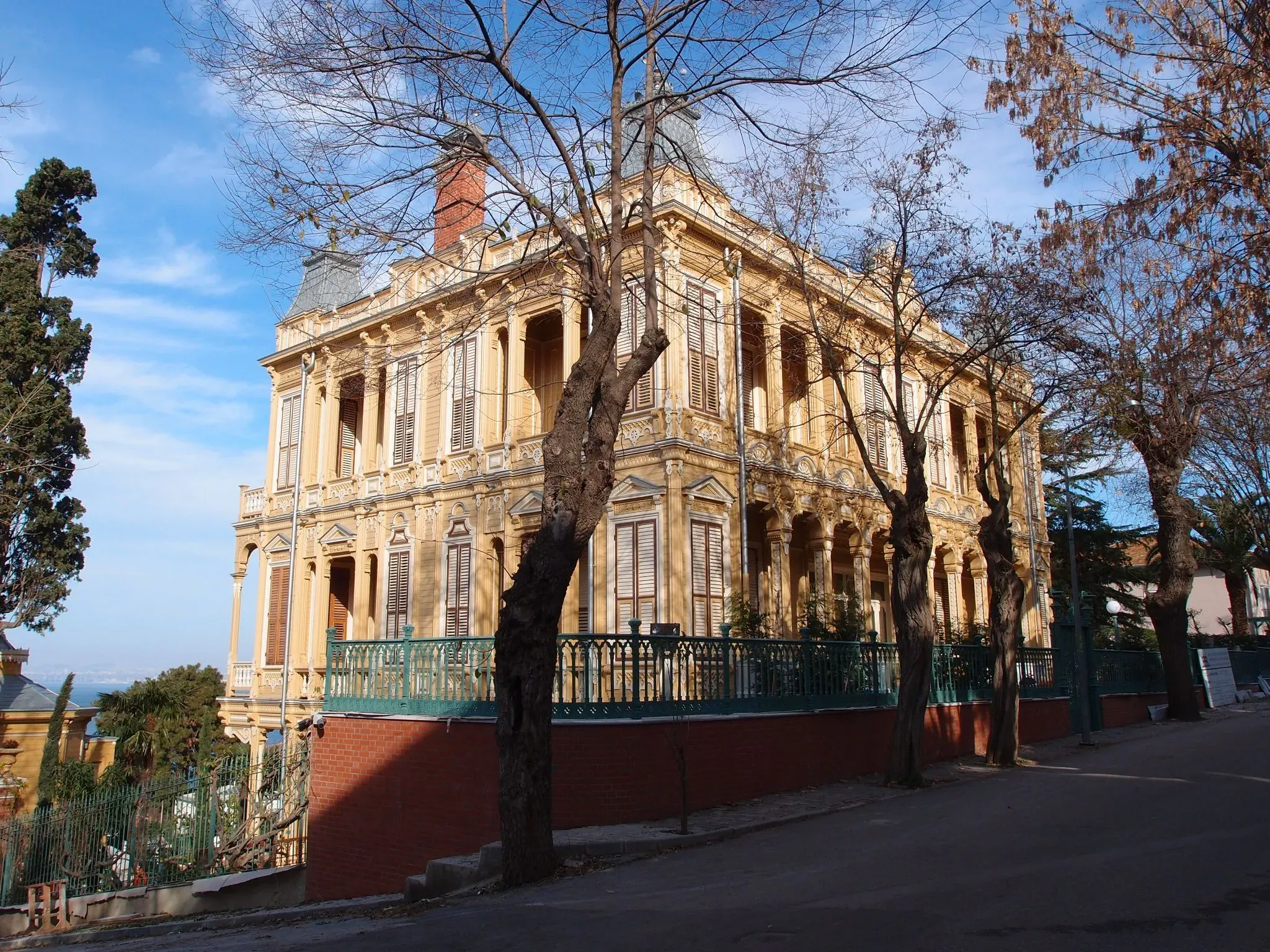 Старинные особняки. Фото: Guilhem Vellut / Wikimedia