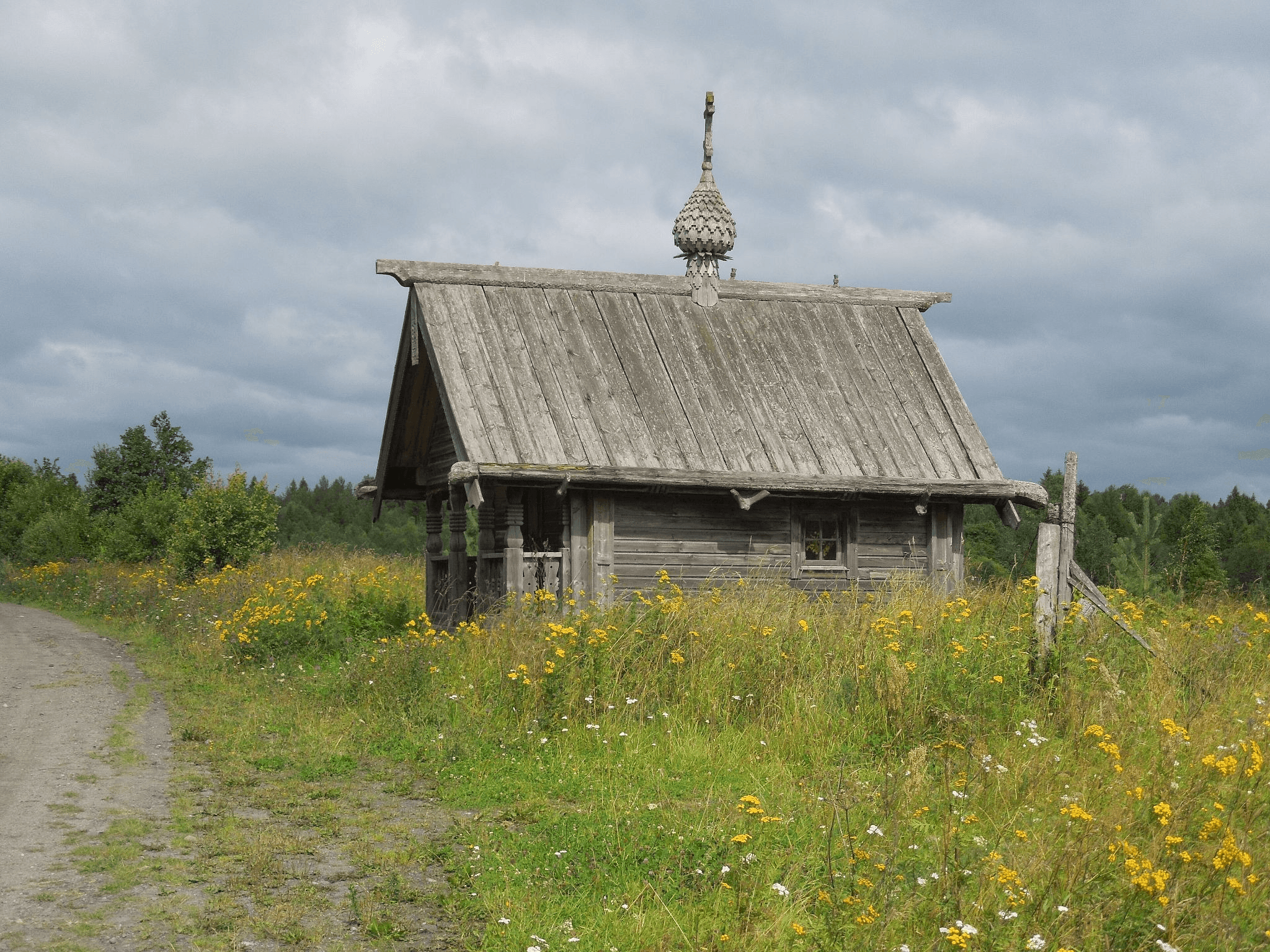 Деревянная часовня. Фото: Avsolov / Wikimedia