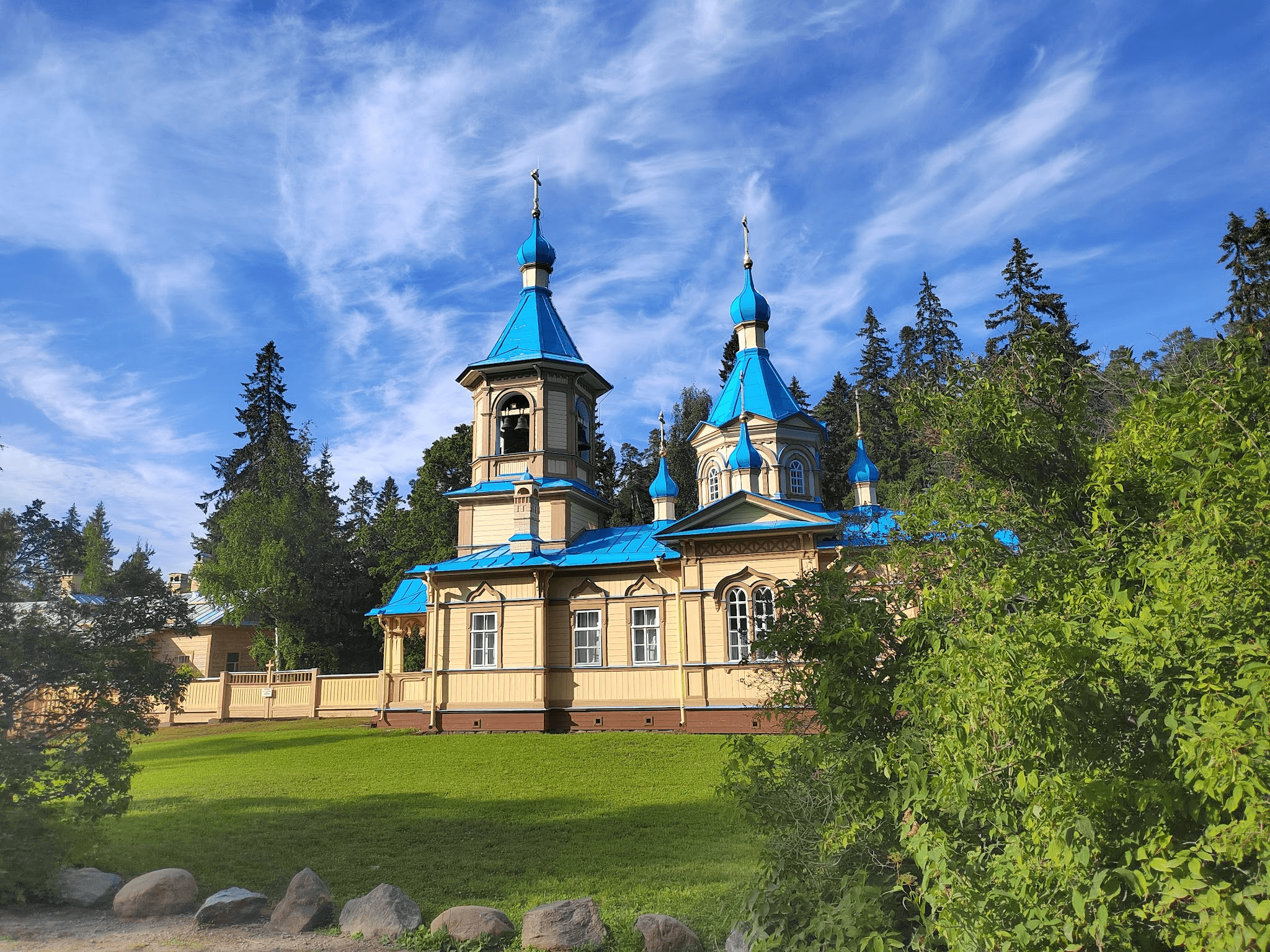 Небо здесь не мелочилось и создало роскошную панораму. Фото Дарины Устич