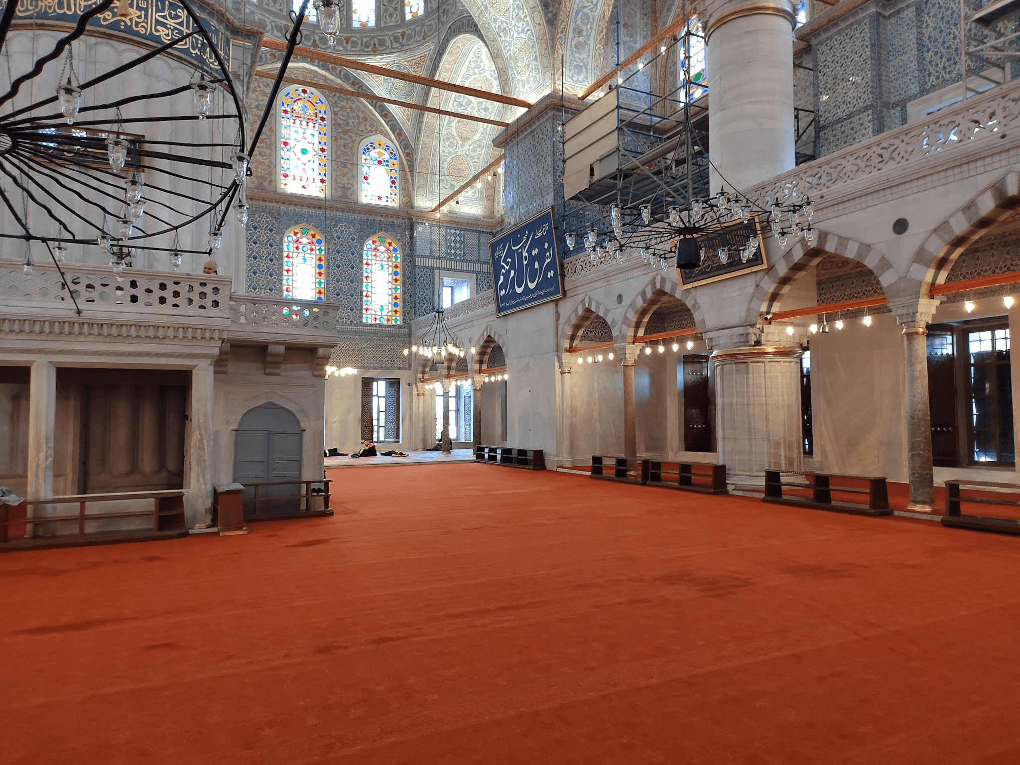 Внутри много пространства и воздуха. Фото Дарины Устич