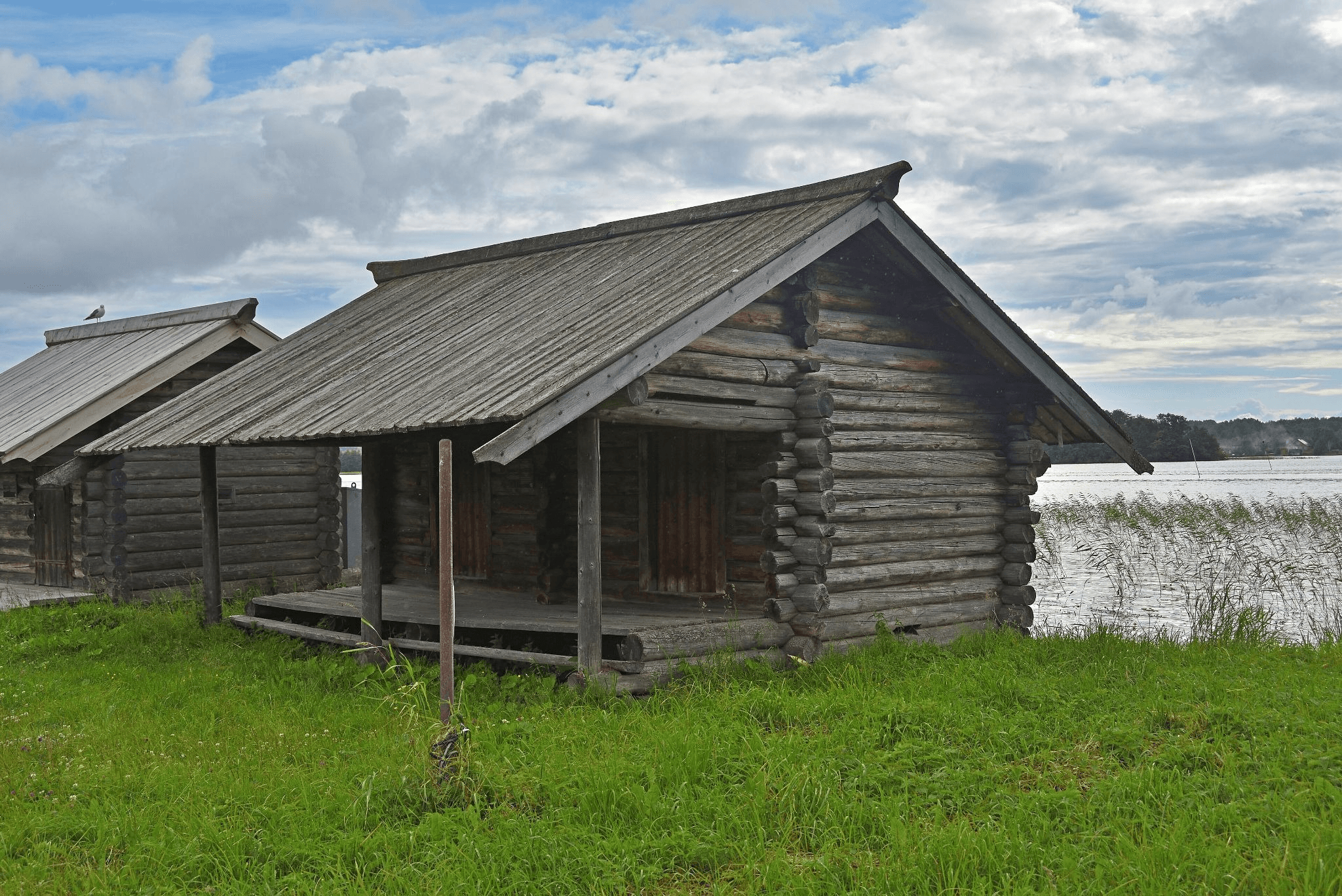 Типичный дом деревни. Фото: Ludvig14 / Wikimedia
